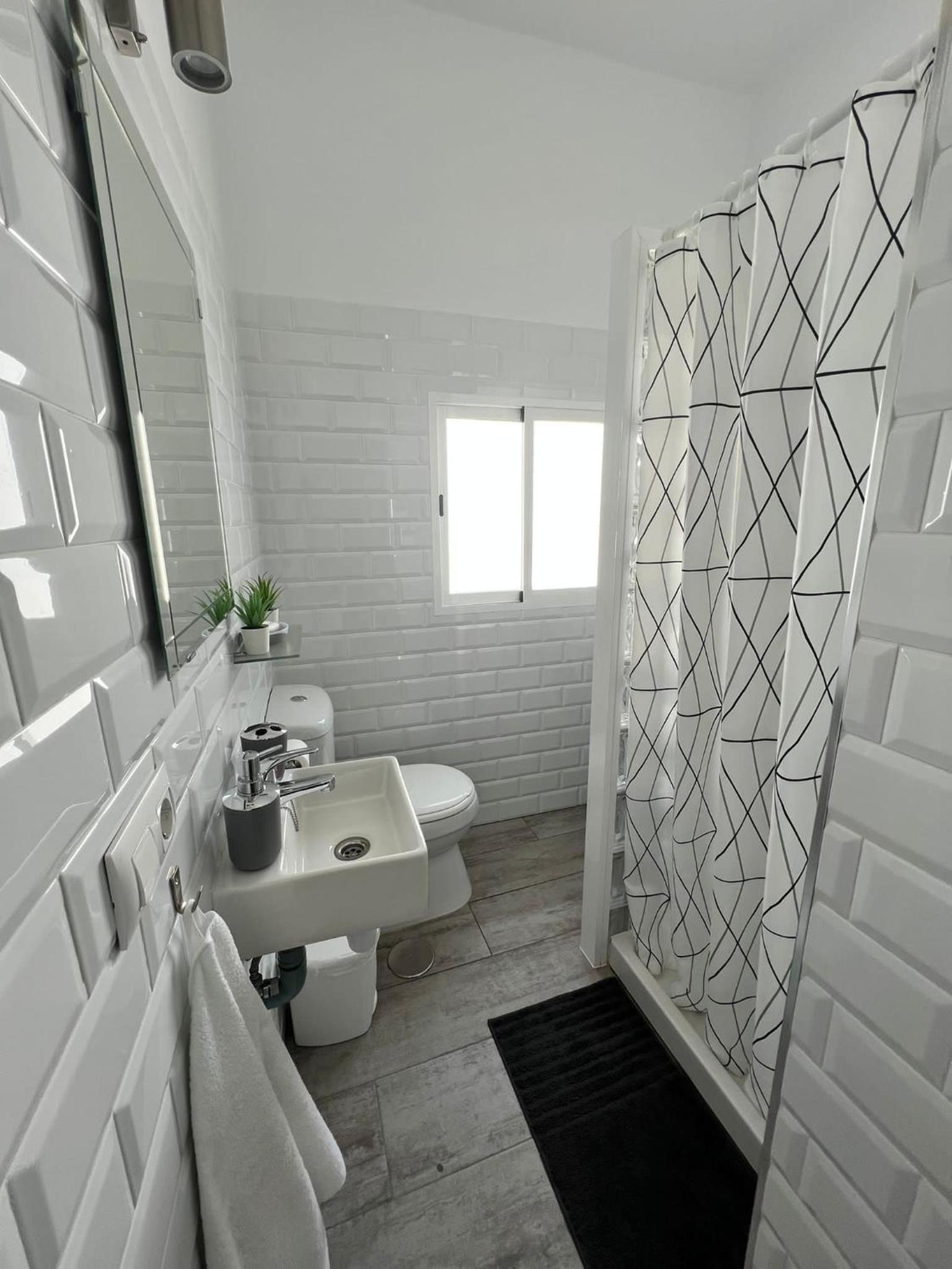 One-Bedroom Apartment - Photo 42