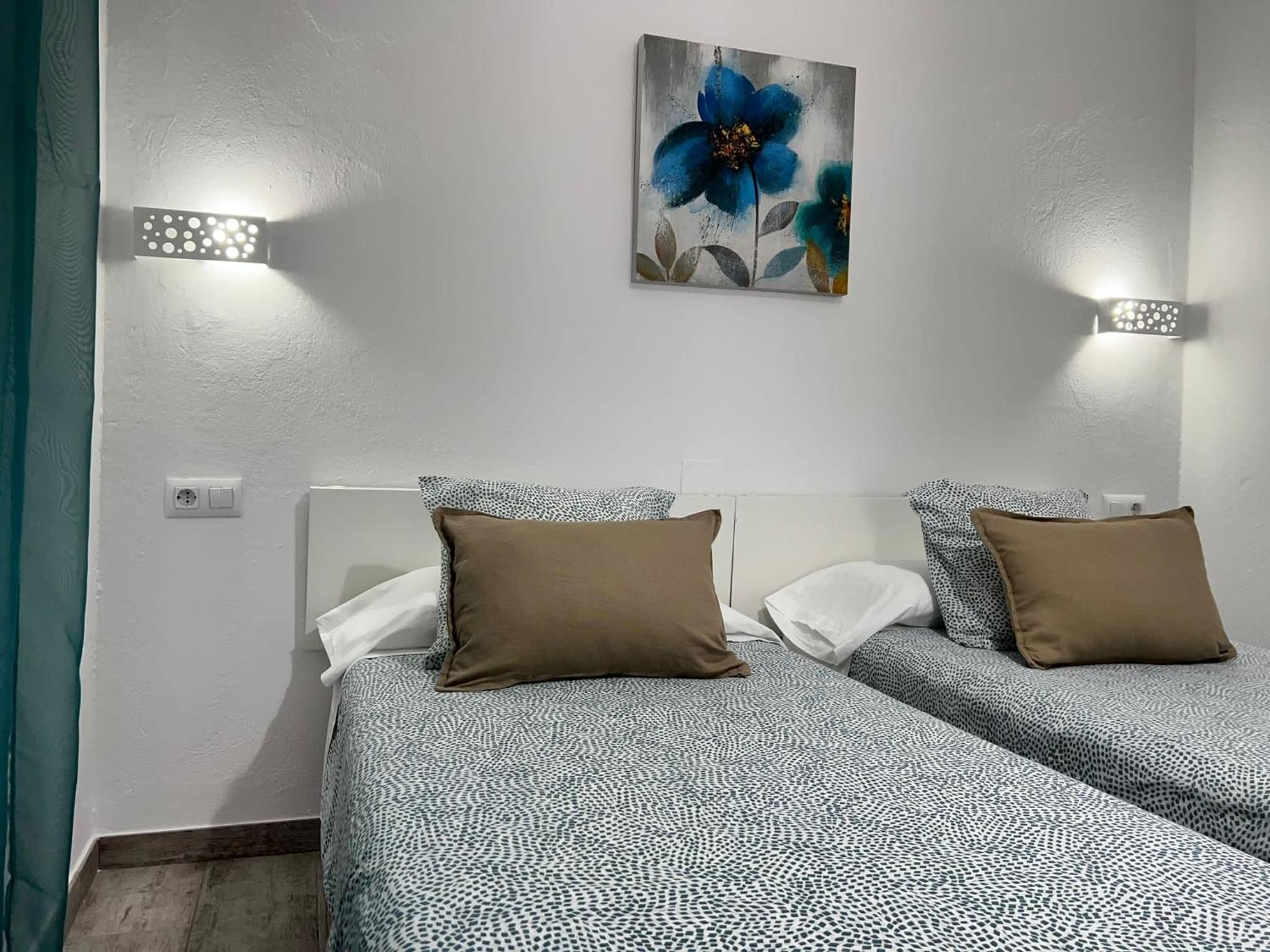 One-Bedroom Apartment - Photo 43