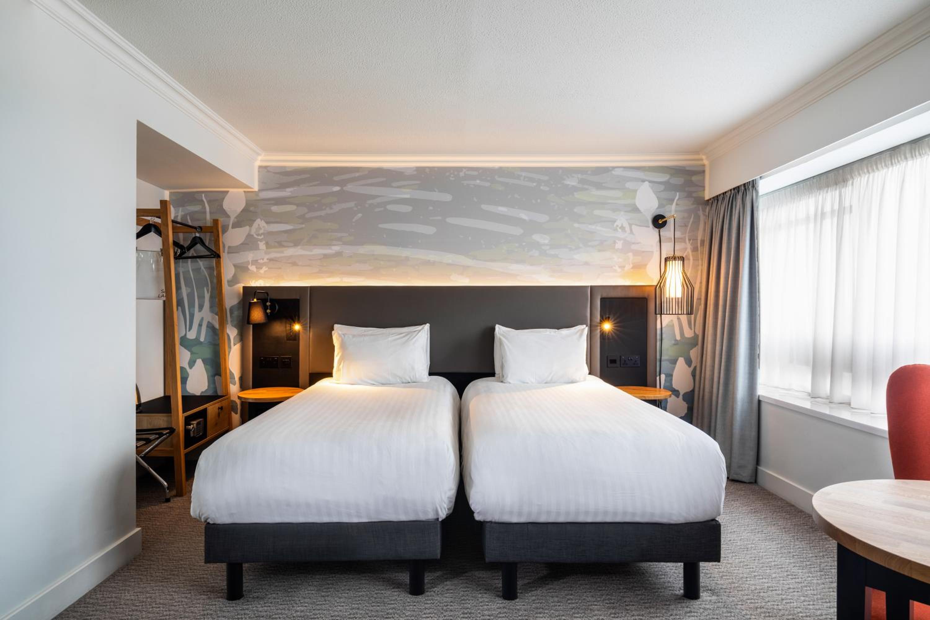Classic Twin Room - Photo 2