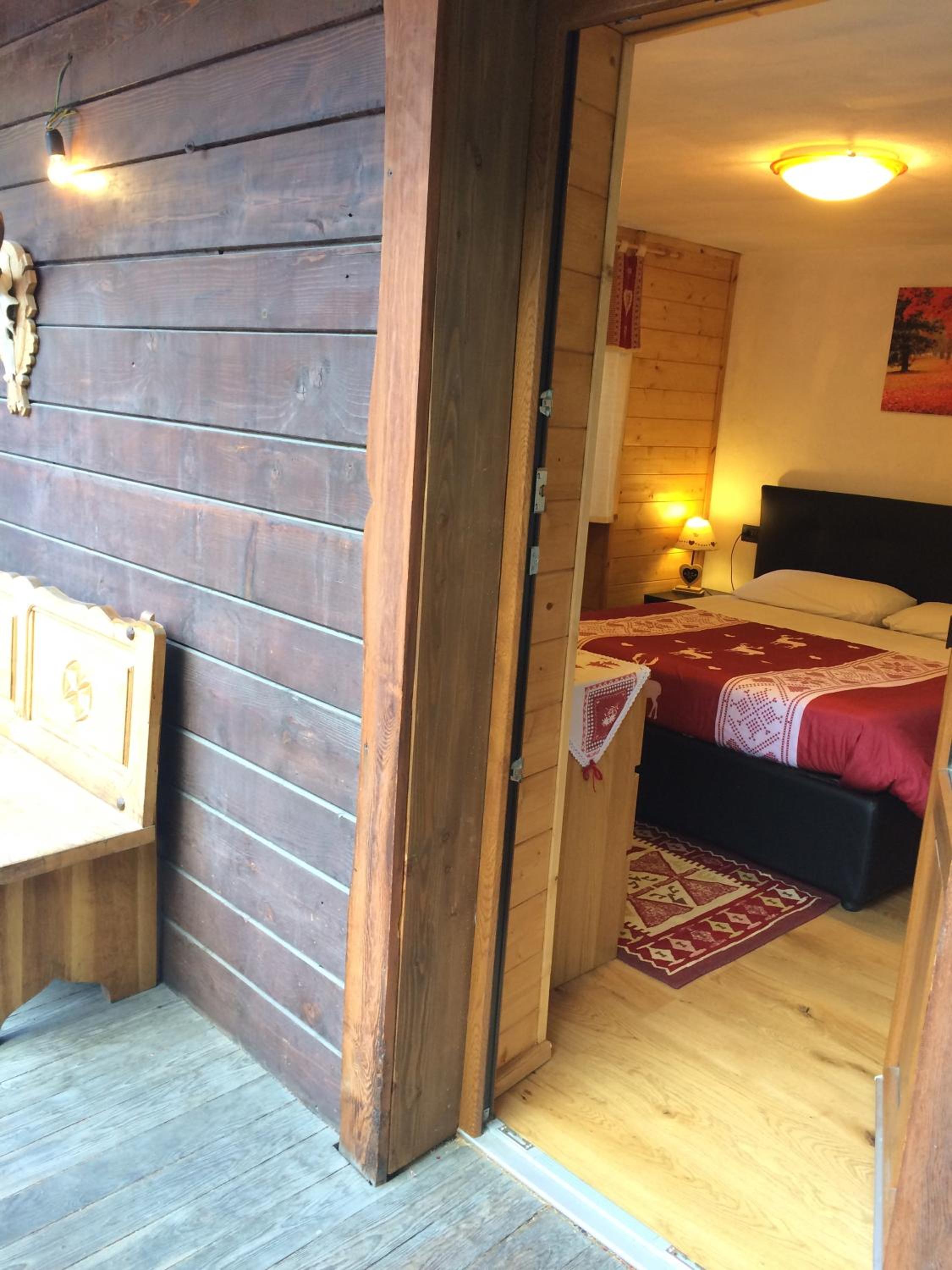 Double Room with Balcony - Photo 3