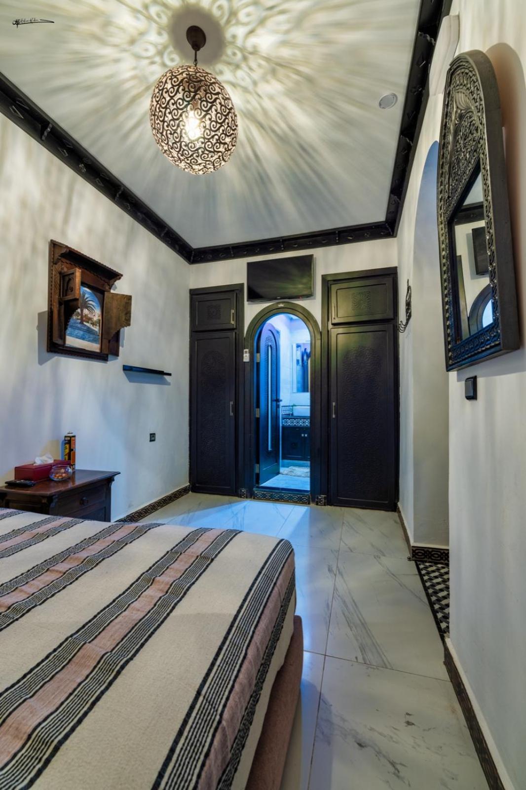Standard Double or Twin Room - Photo 29
