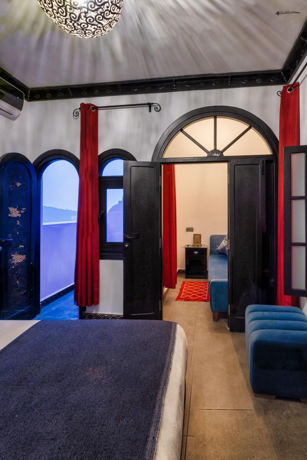 Double or Twin Room with Balcony - Photo 24