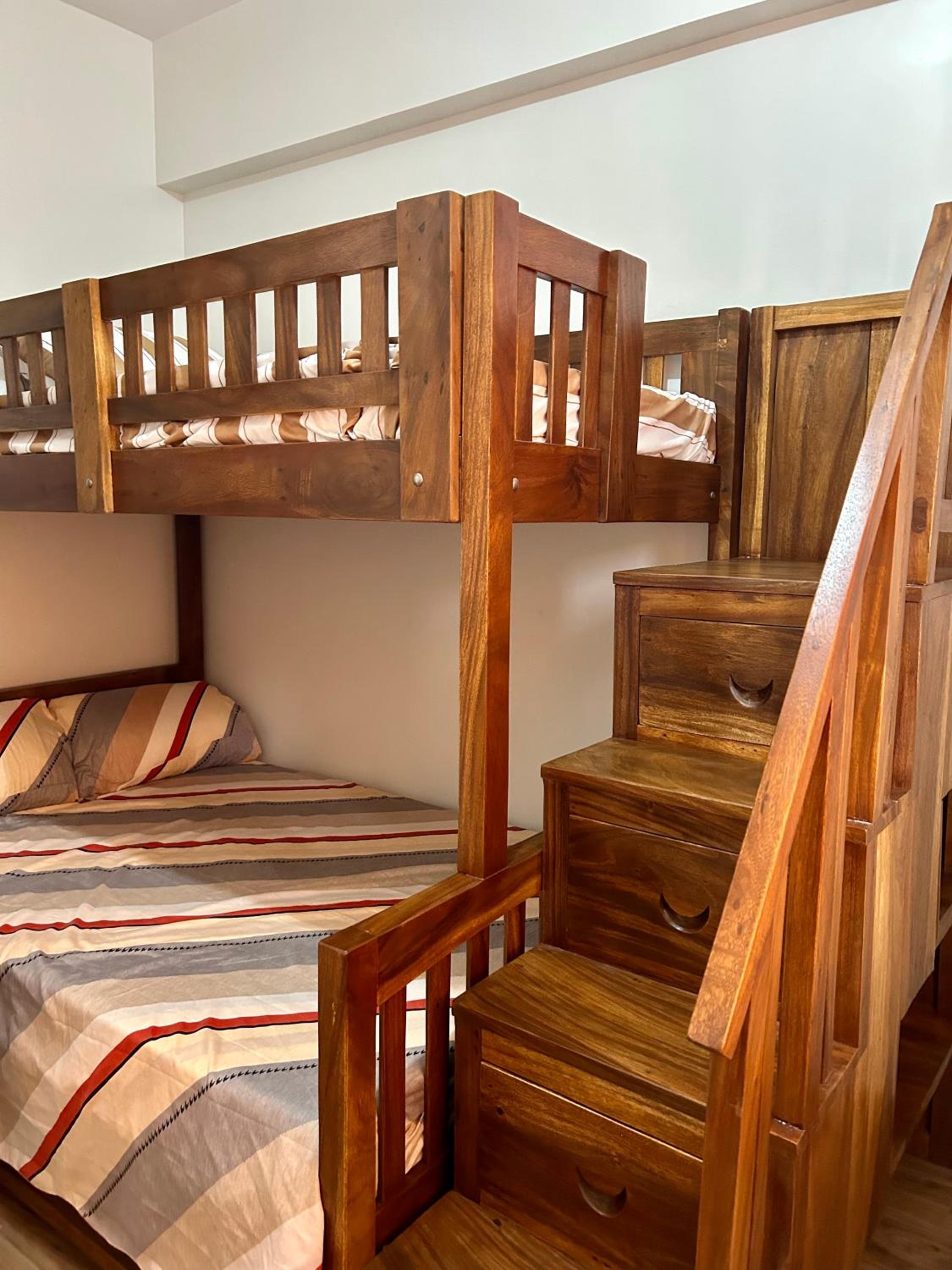 Family Two-Bedroom Apartment with View