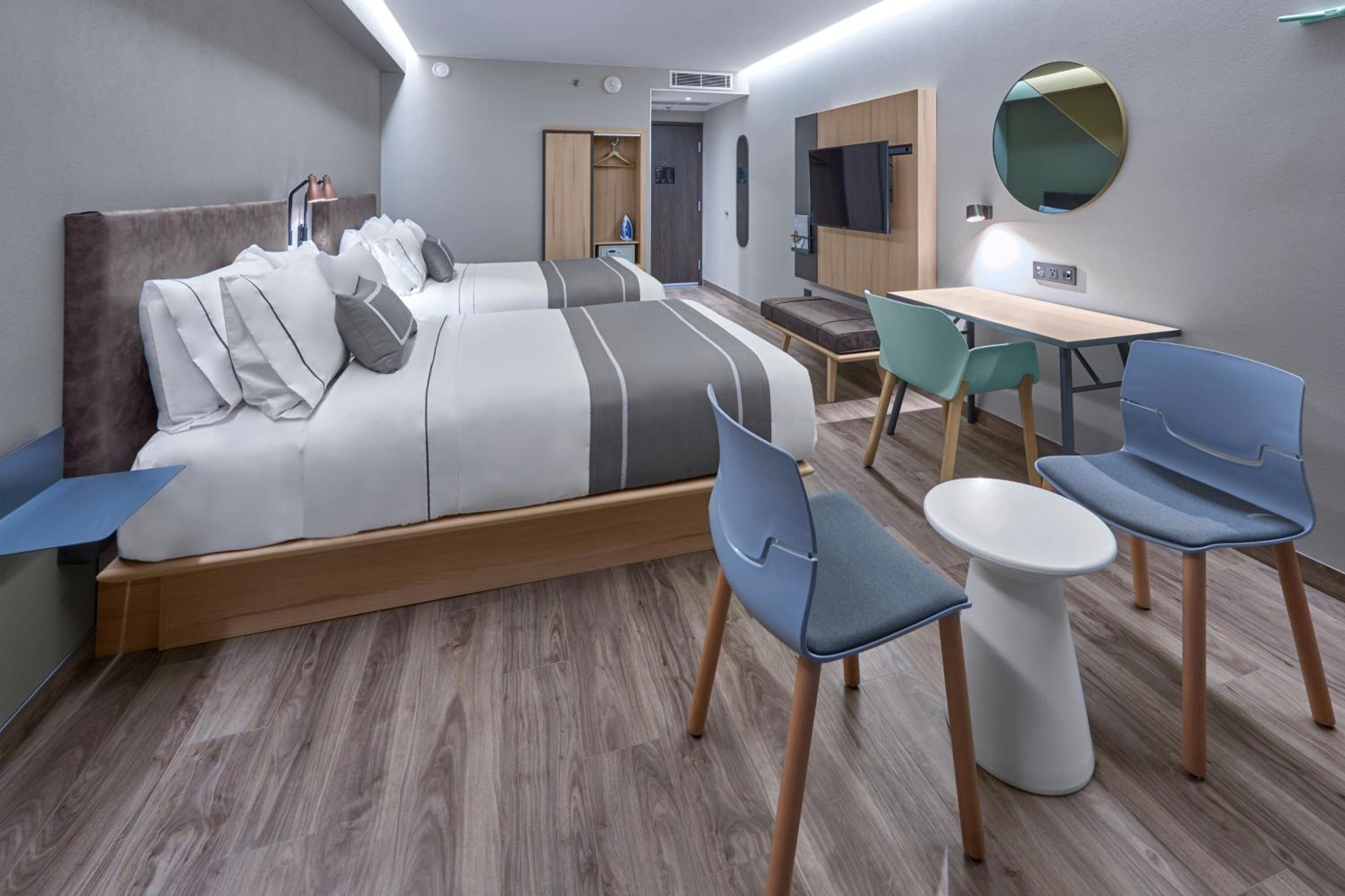 Double Room with Two Double Beds photo 3