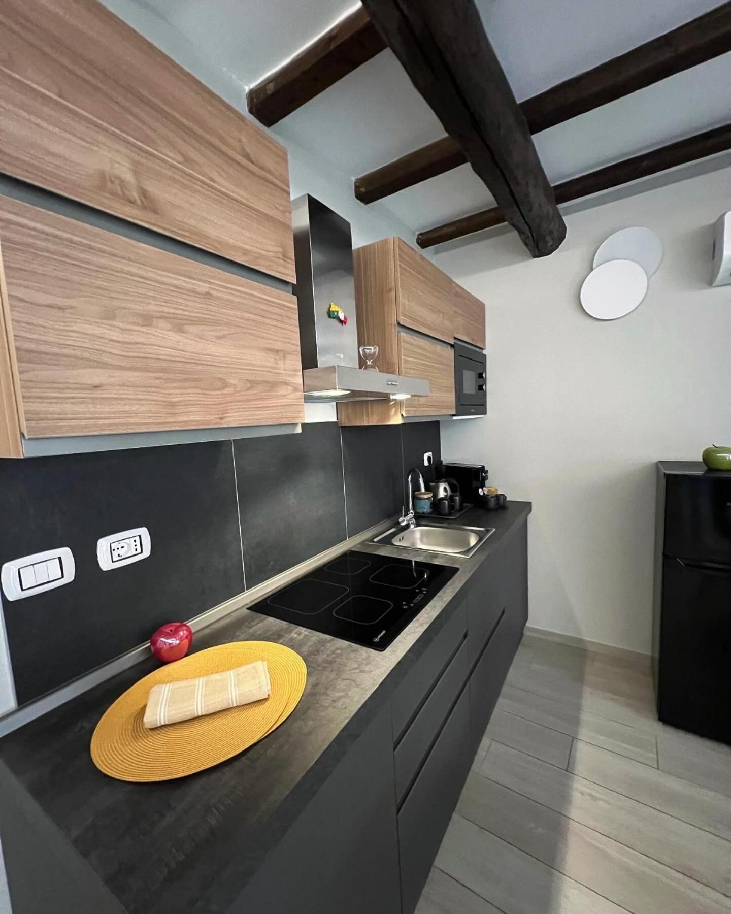One-Bedroom Apartment - Photo 40