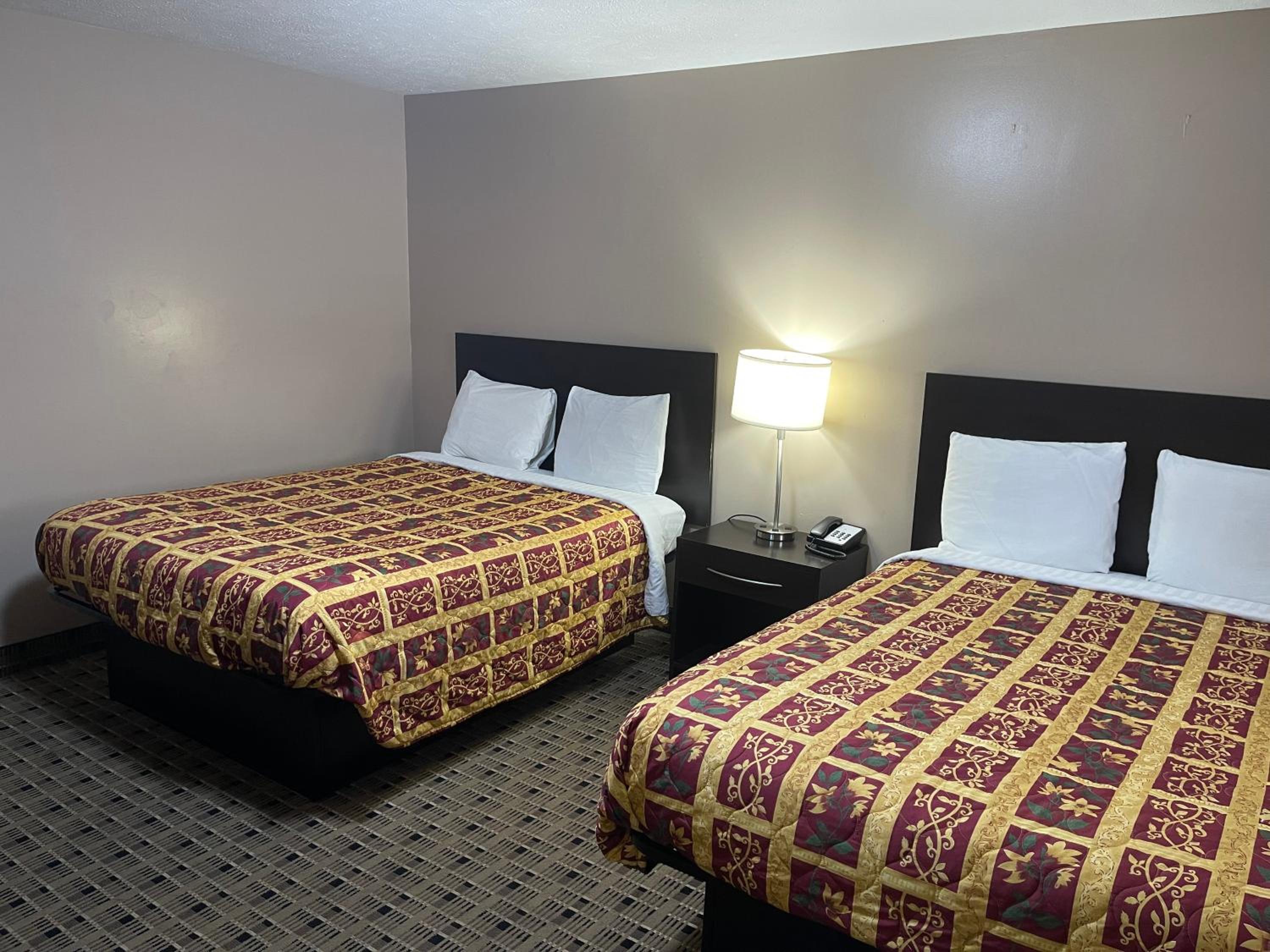 Economy Double Room photo 2