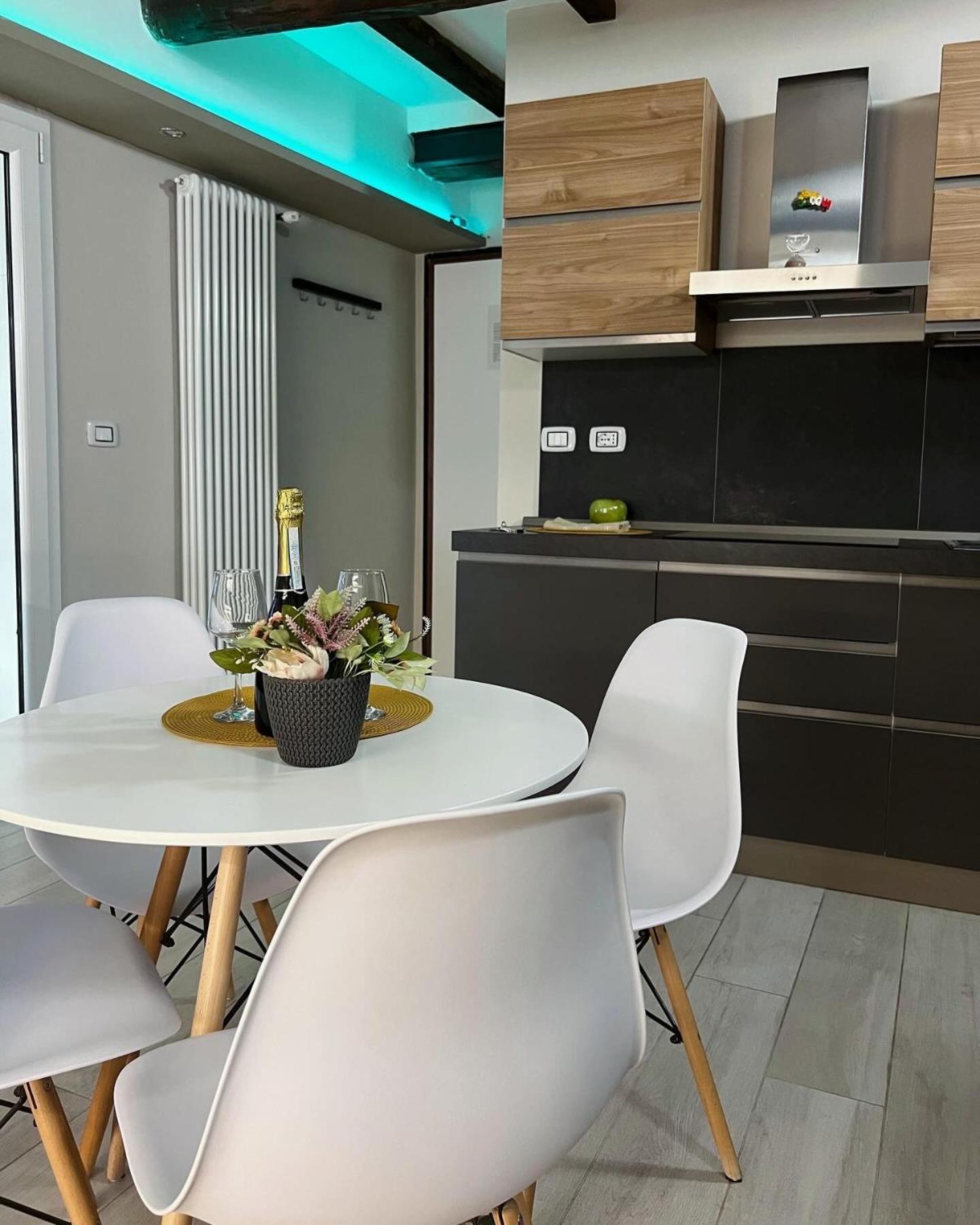 One-Bedroom Apartment - Photo 38