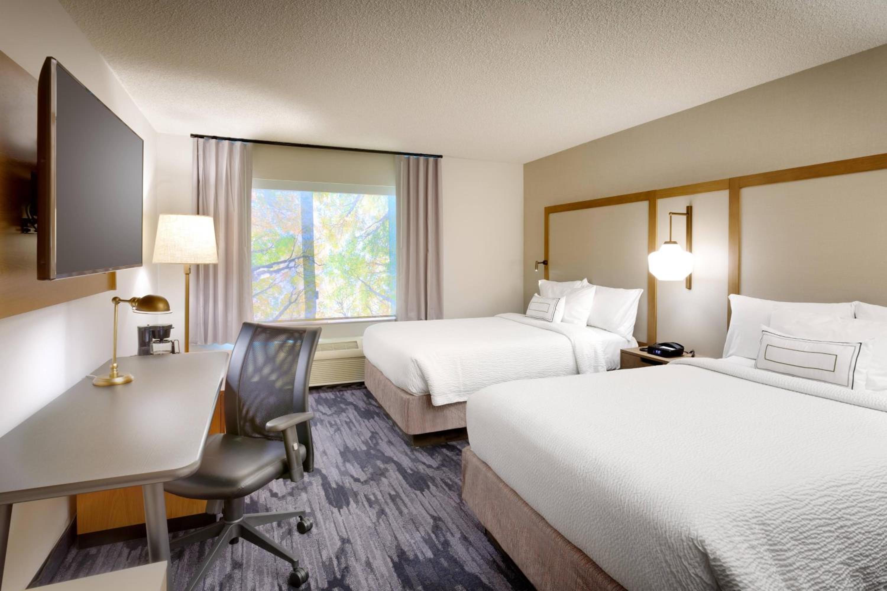Double Room with Two Double Beds - Photo 1