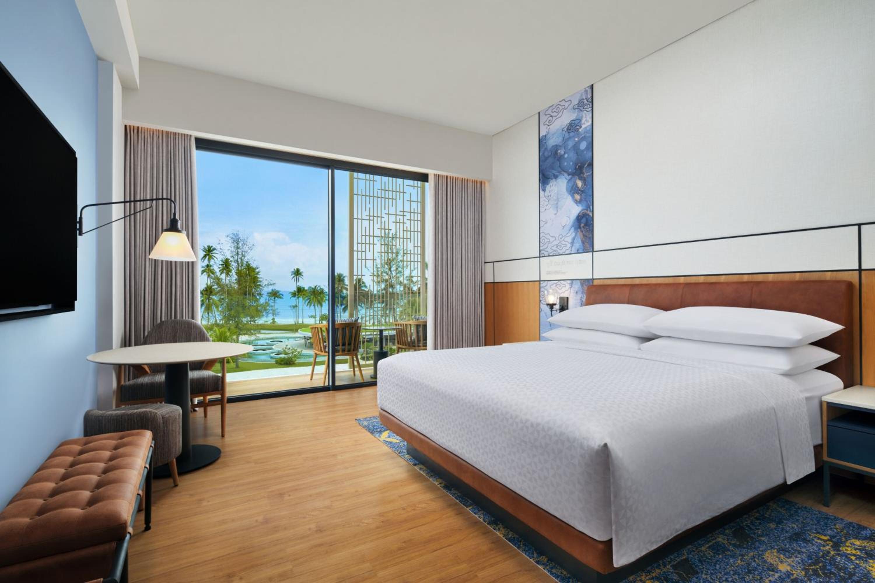 Deluxe King, Ocean View, Balcony - Photo 1