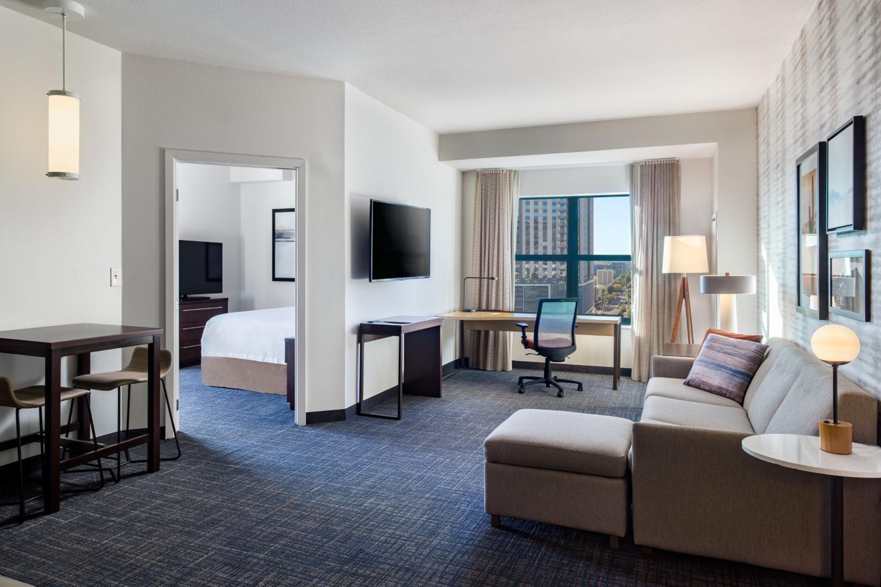 One-Bedroom Suite