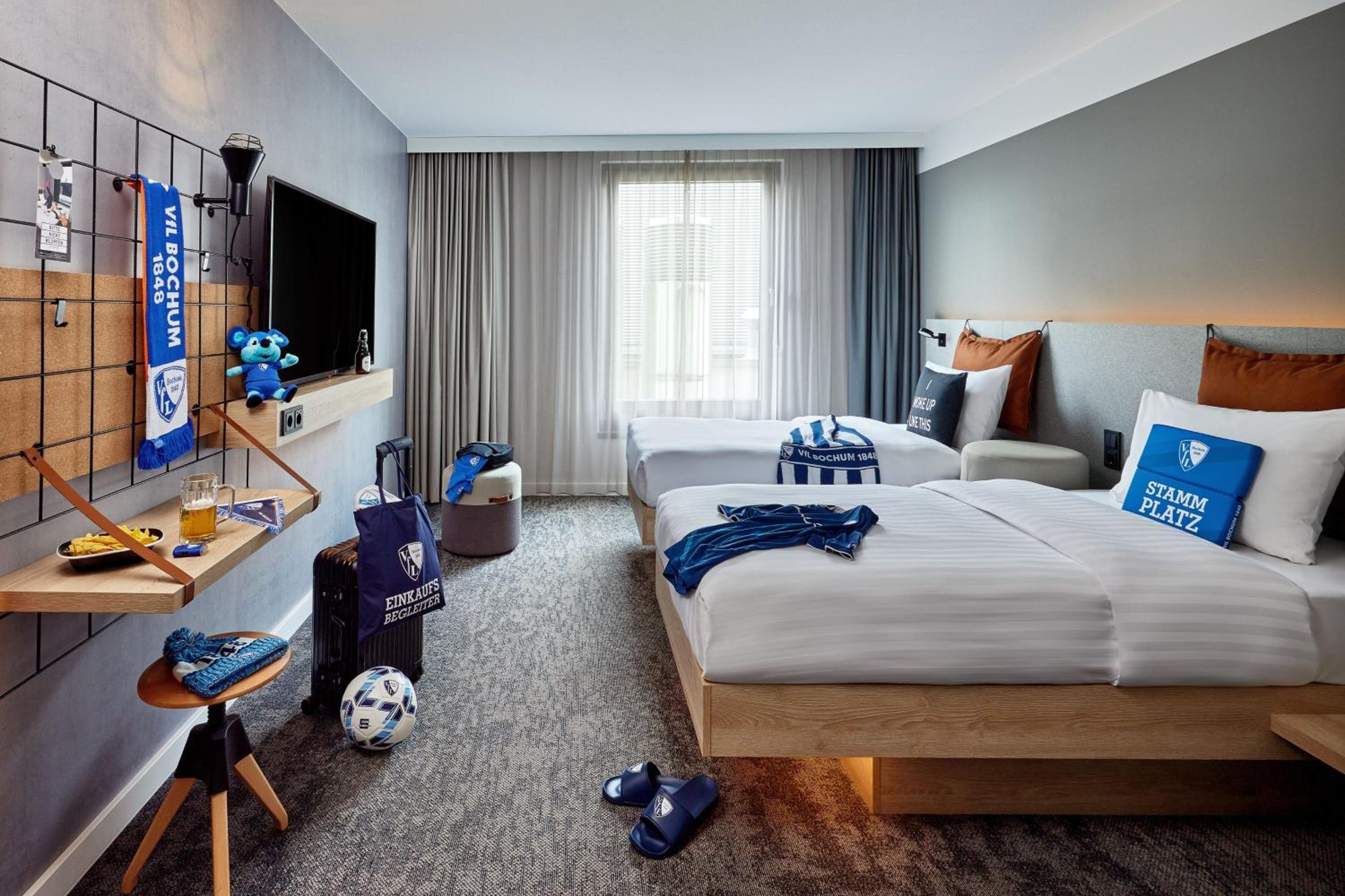 Standard Twin Room - Photo 3