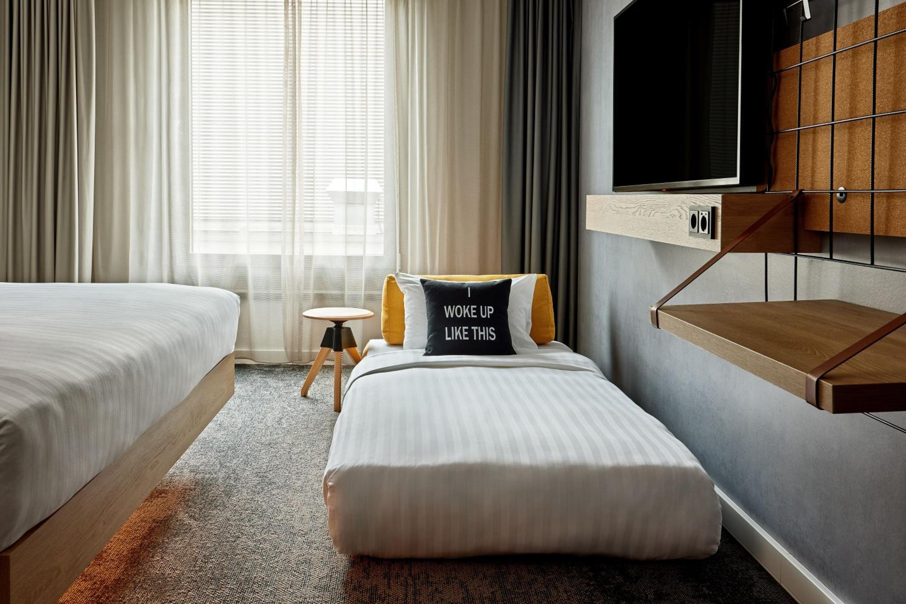 Standard King Room - Photo 1