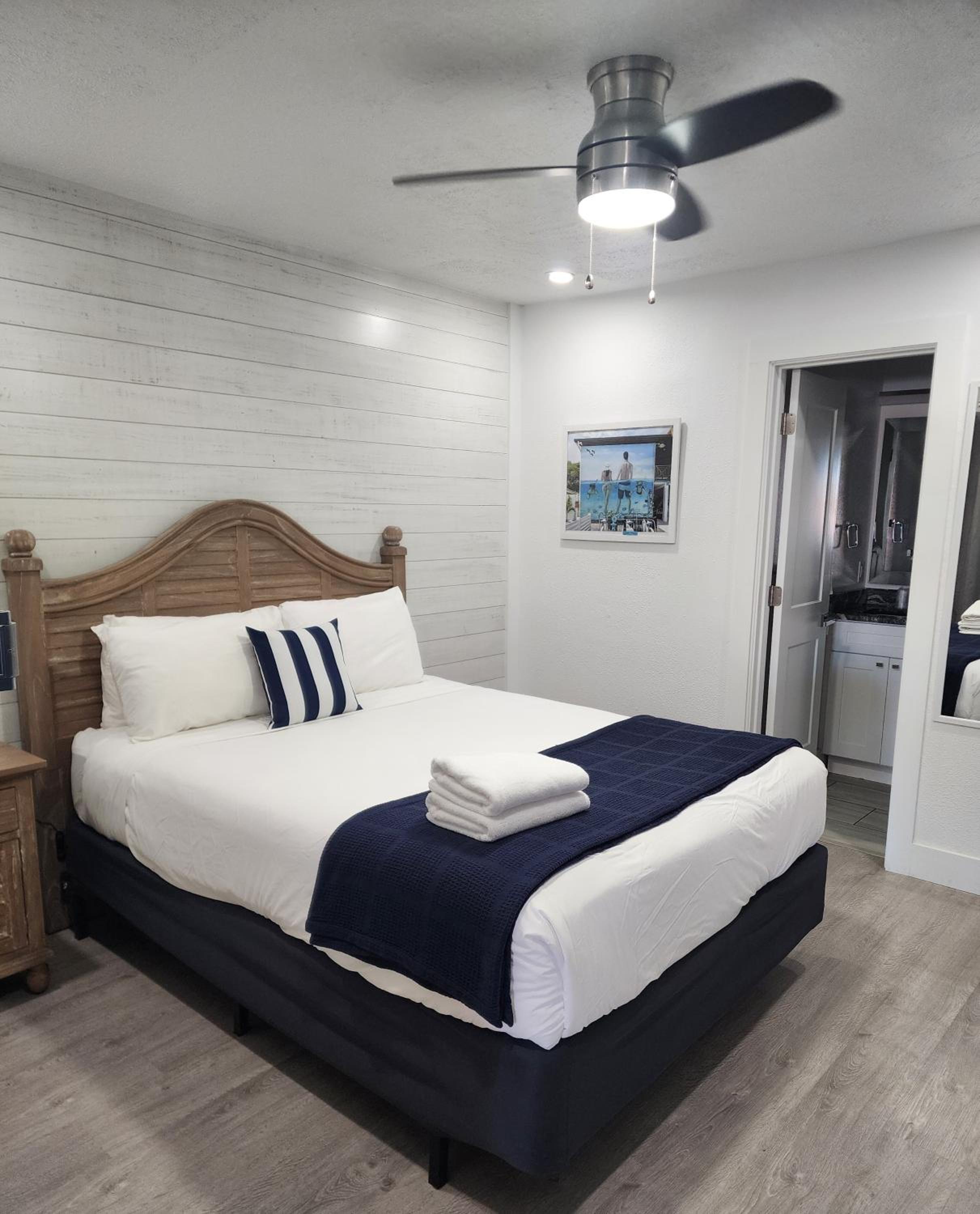 Siesta Bar Side - Sleeps 2