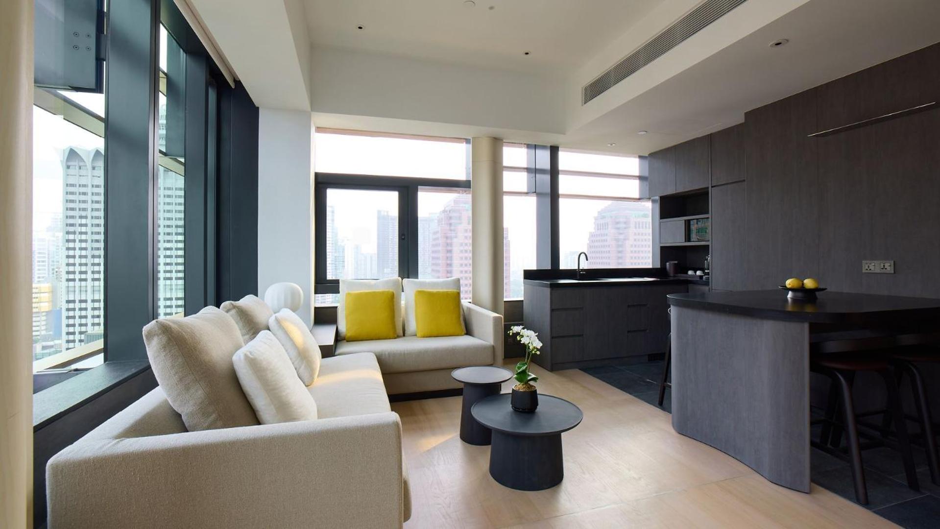 Metropolitan Suite photo 1