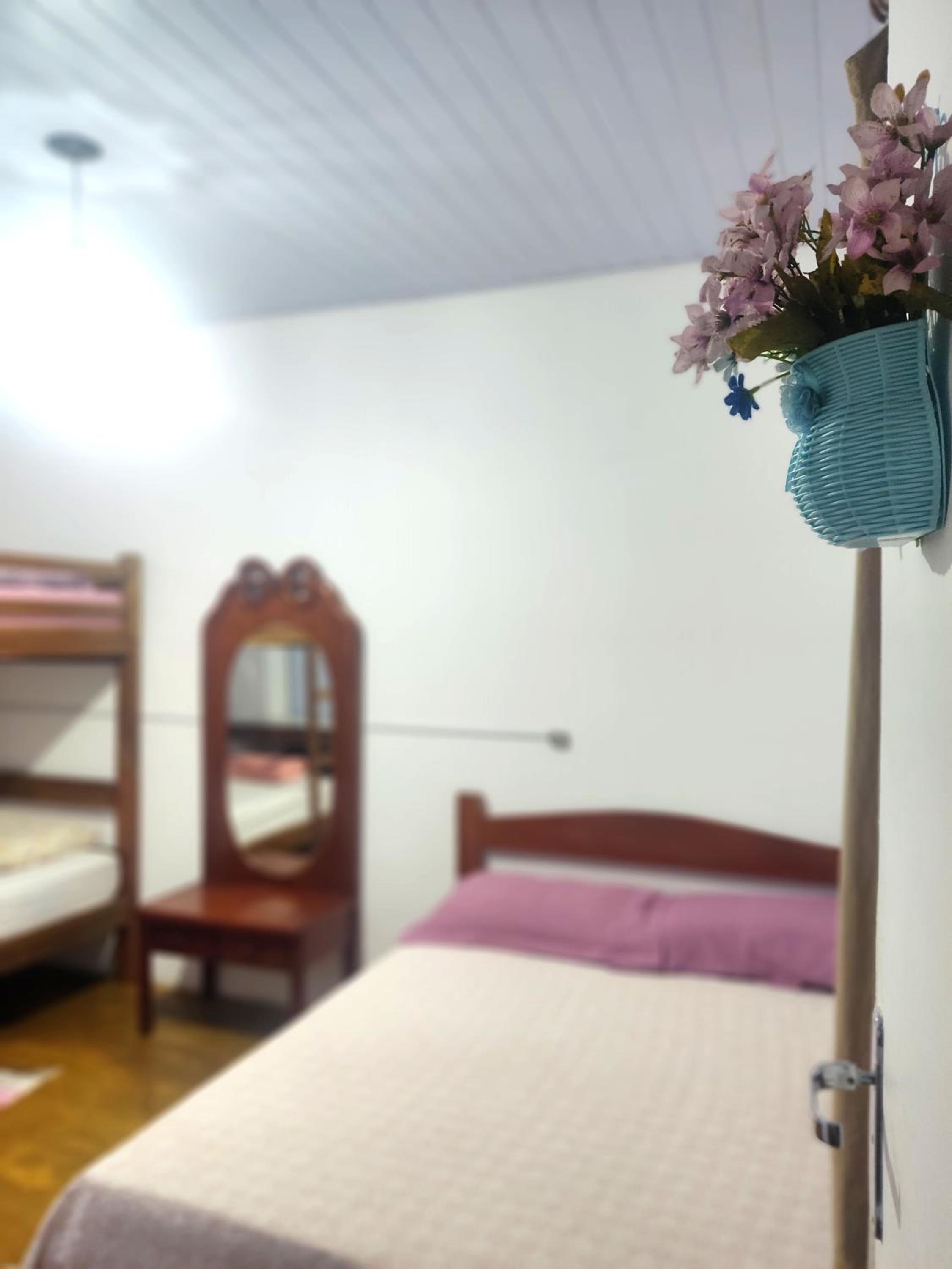 Economy Quadruple Room with Shared Bathroom - Photo 3