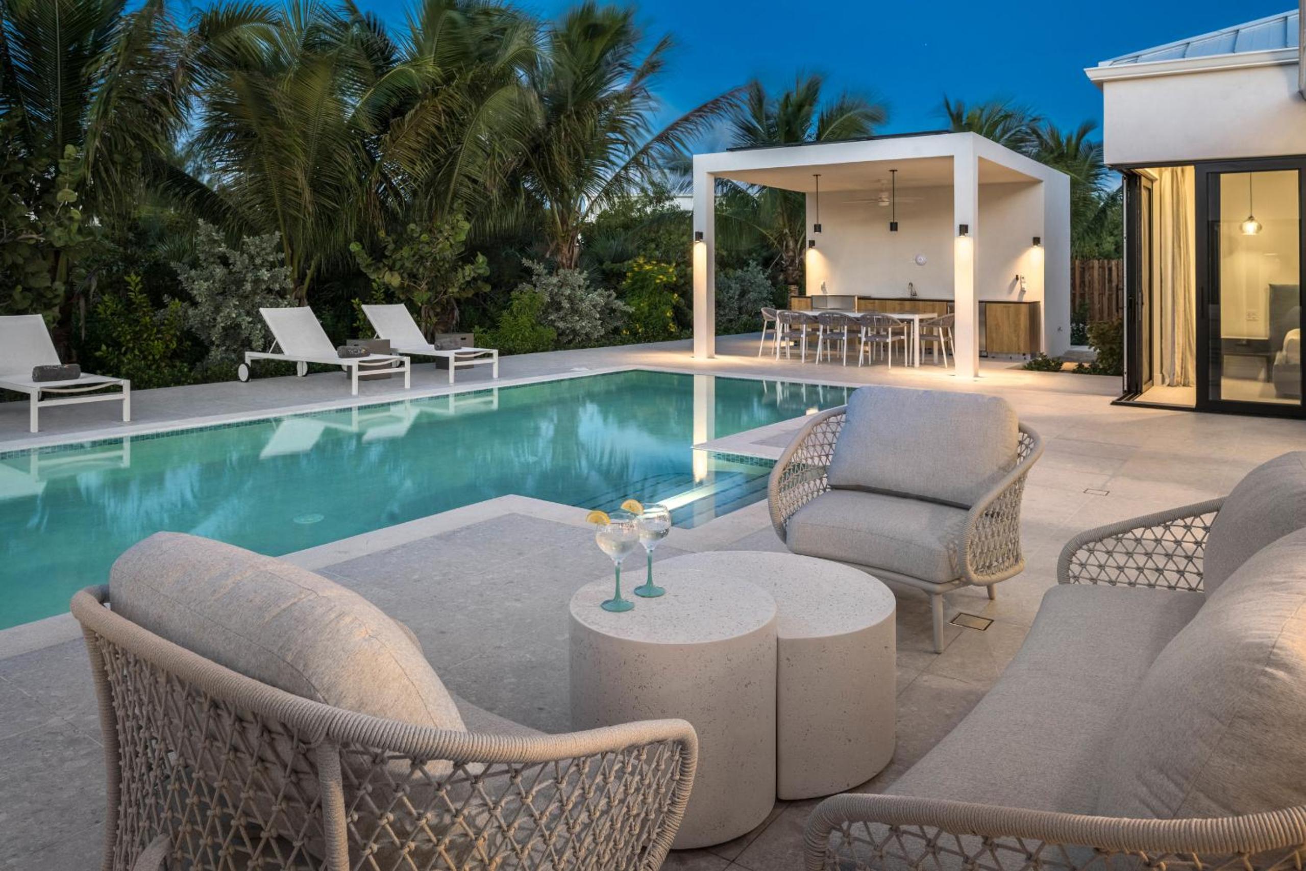 Villa photo 3