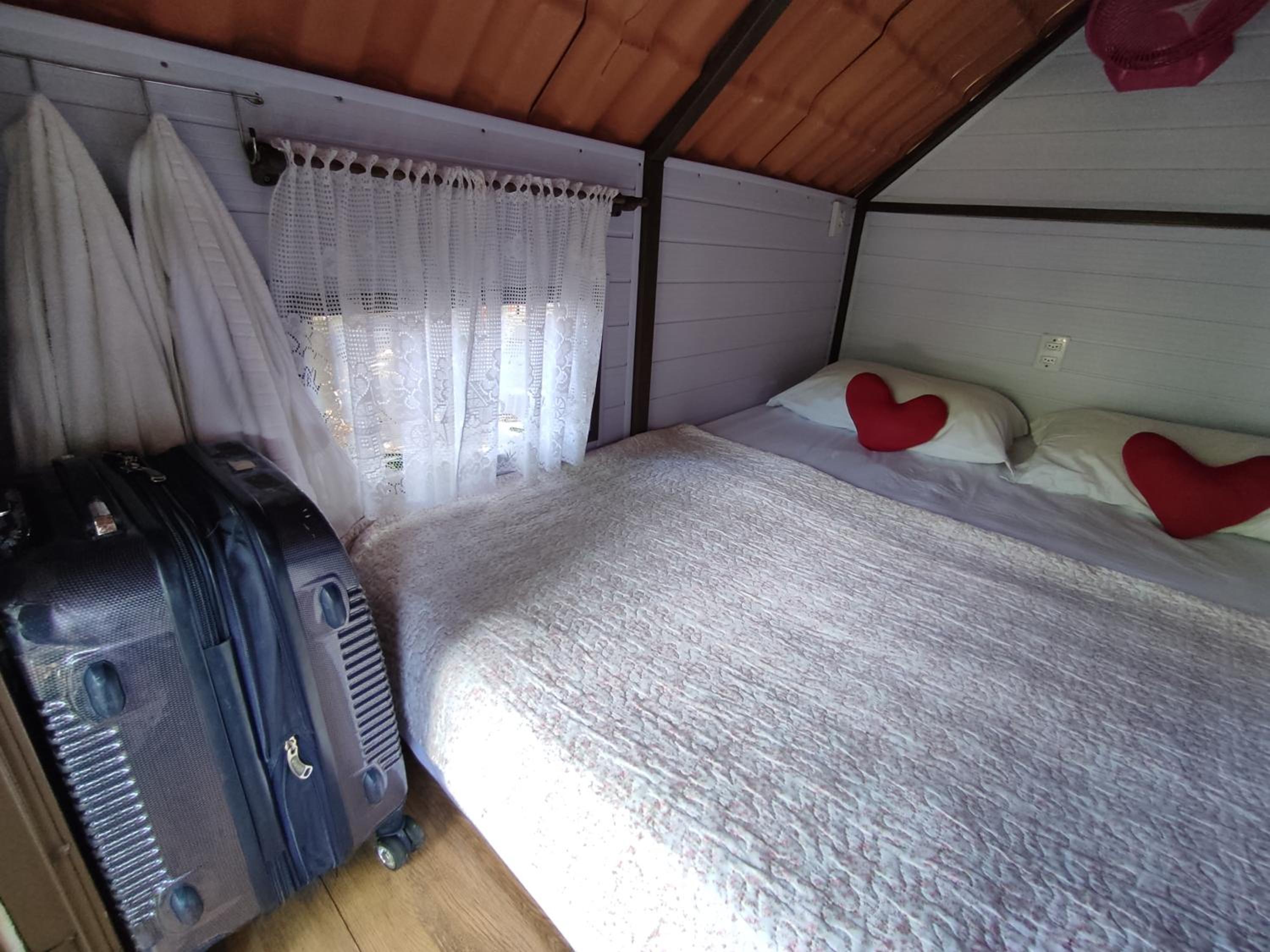 Tent - Photo 11