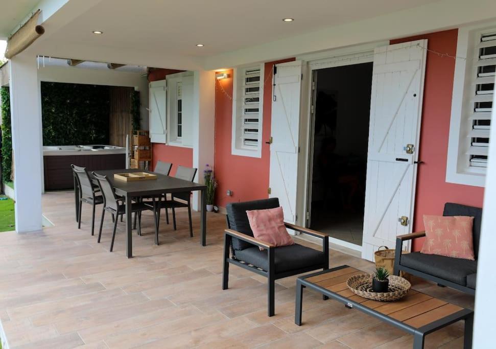 Apartment with Sea View photo 3