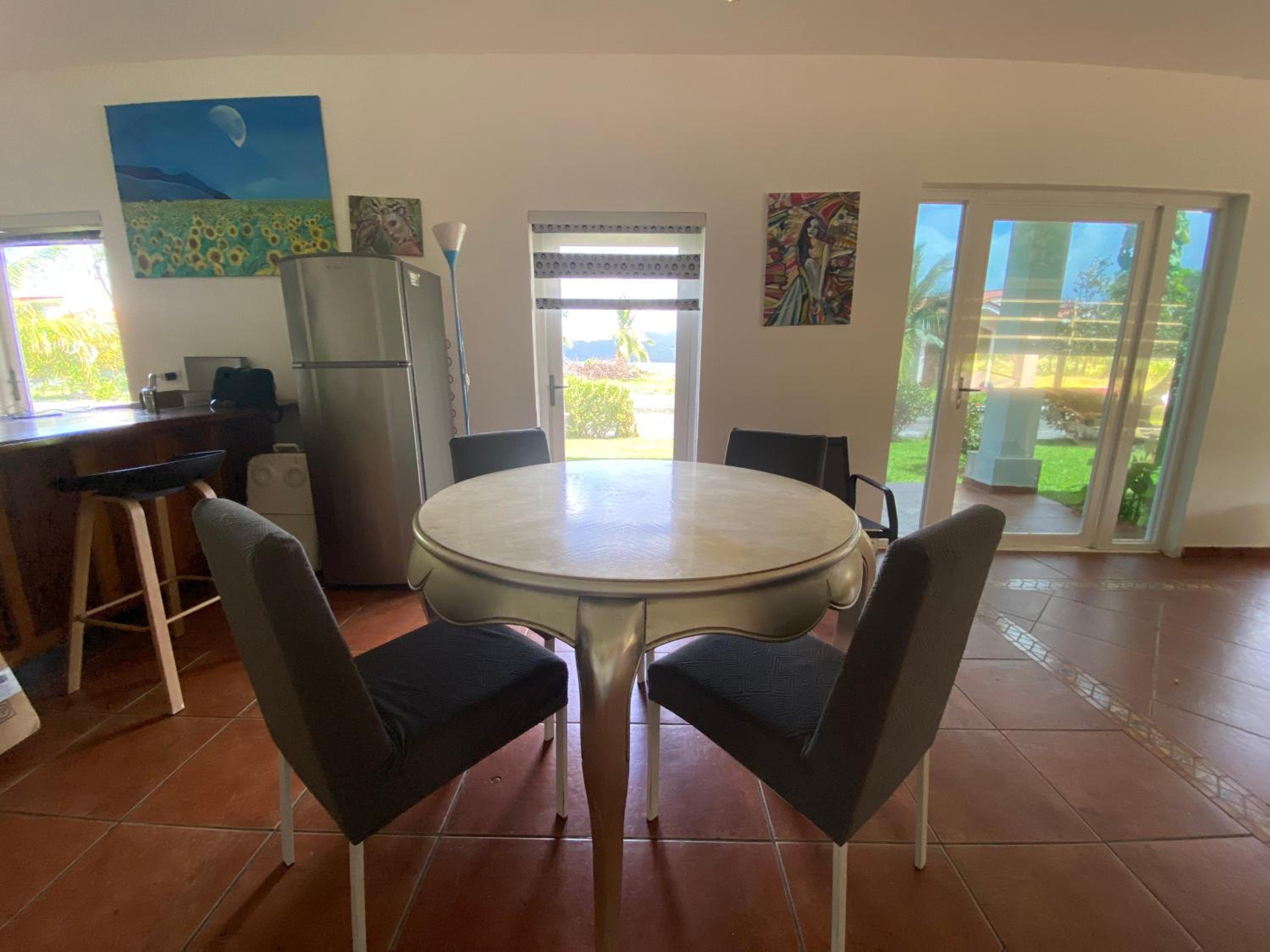 Three-Bedroom Villa photo 2