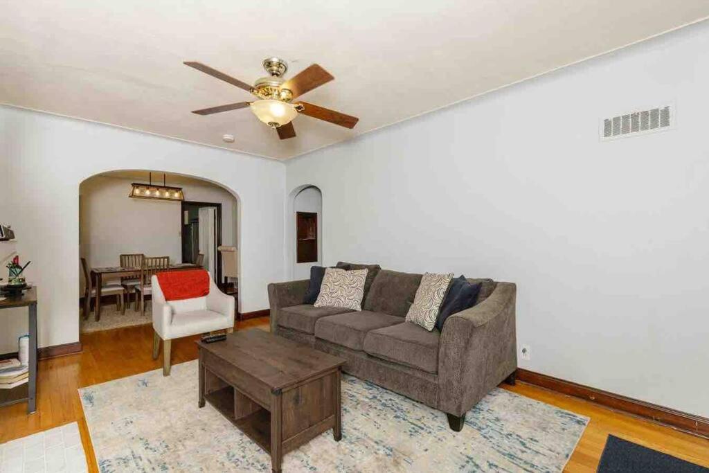 Two-Bedroom Apartment photo 3