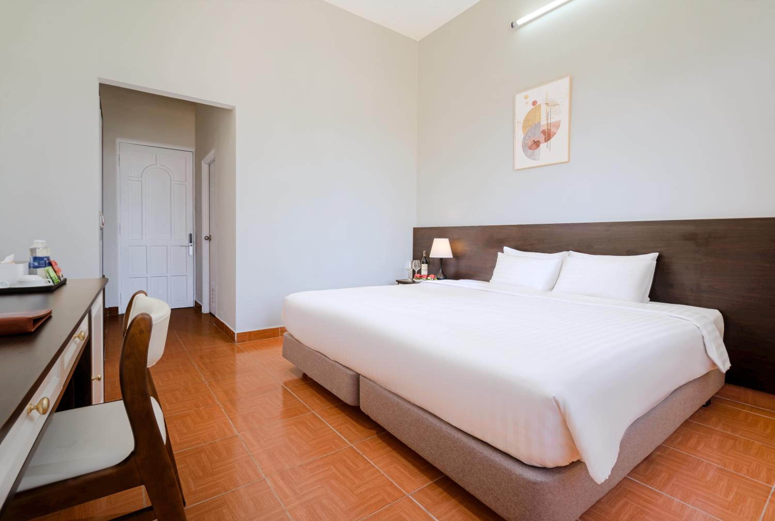 Deluxe Double or Twin Room - Photo 2
