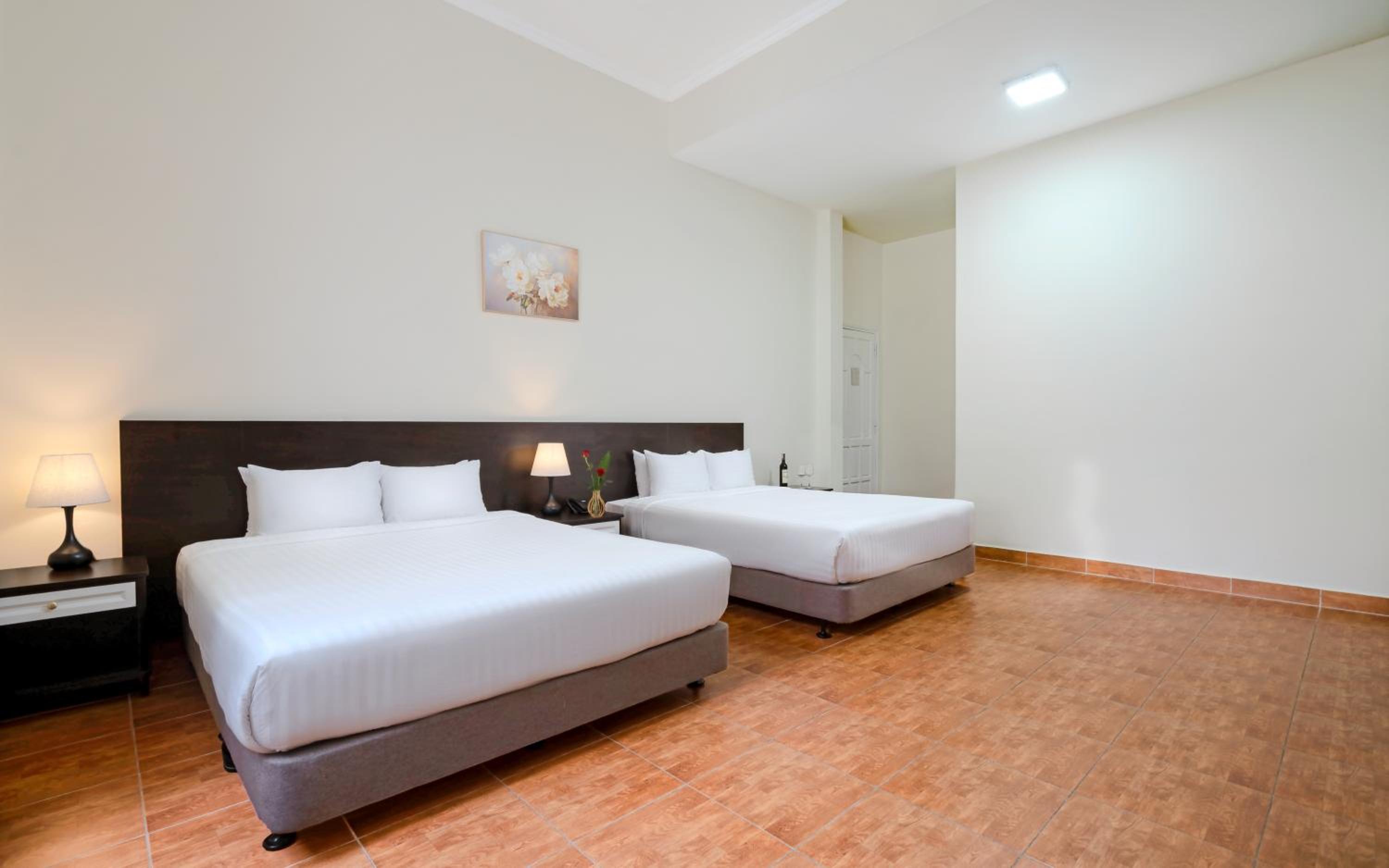 Deluxe Family Room - Photo 3