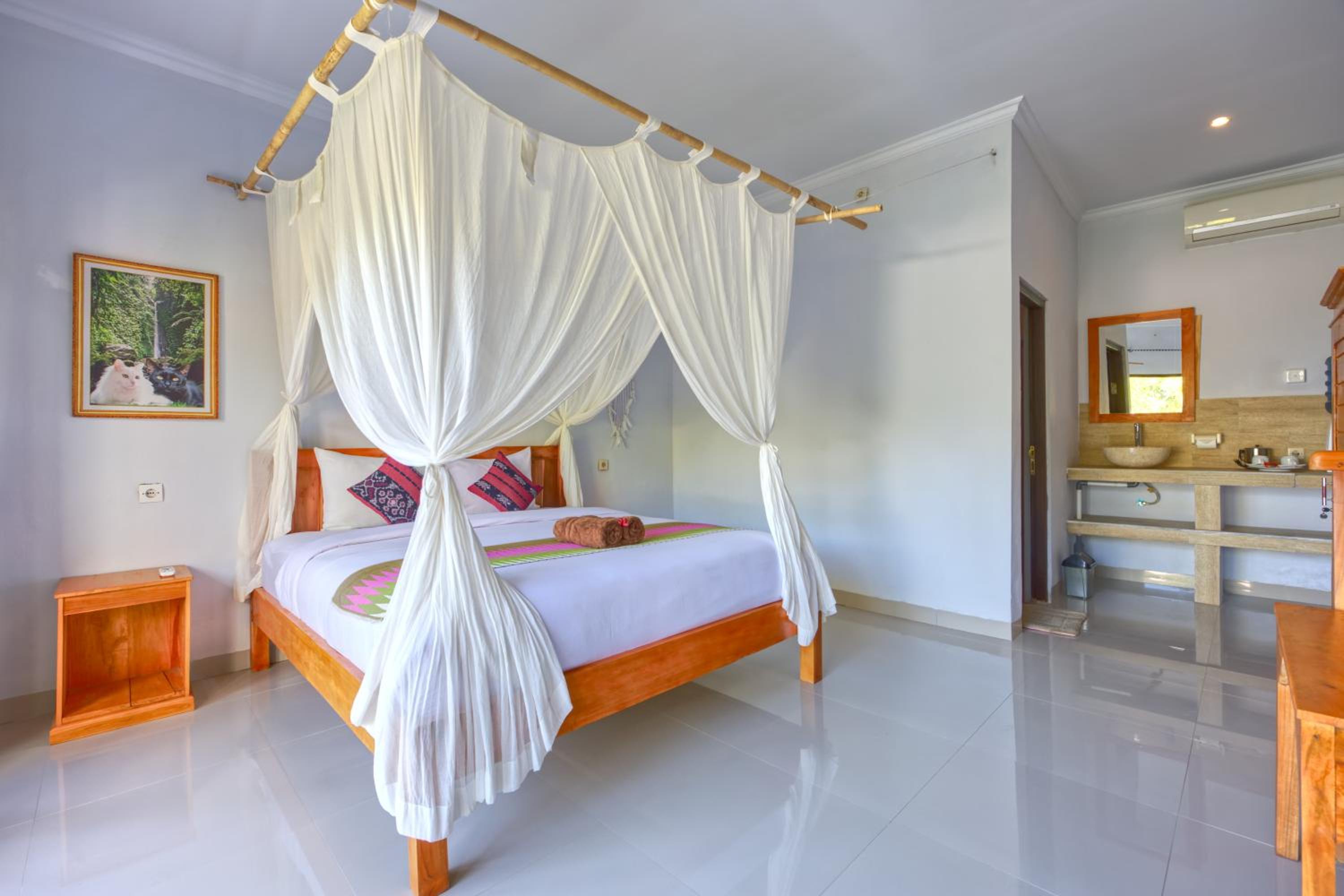 Double Room with Pool View photo 1