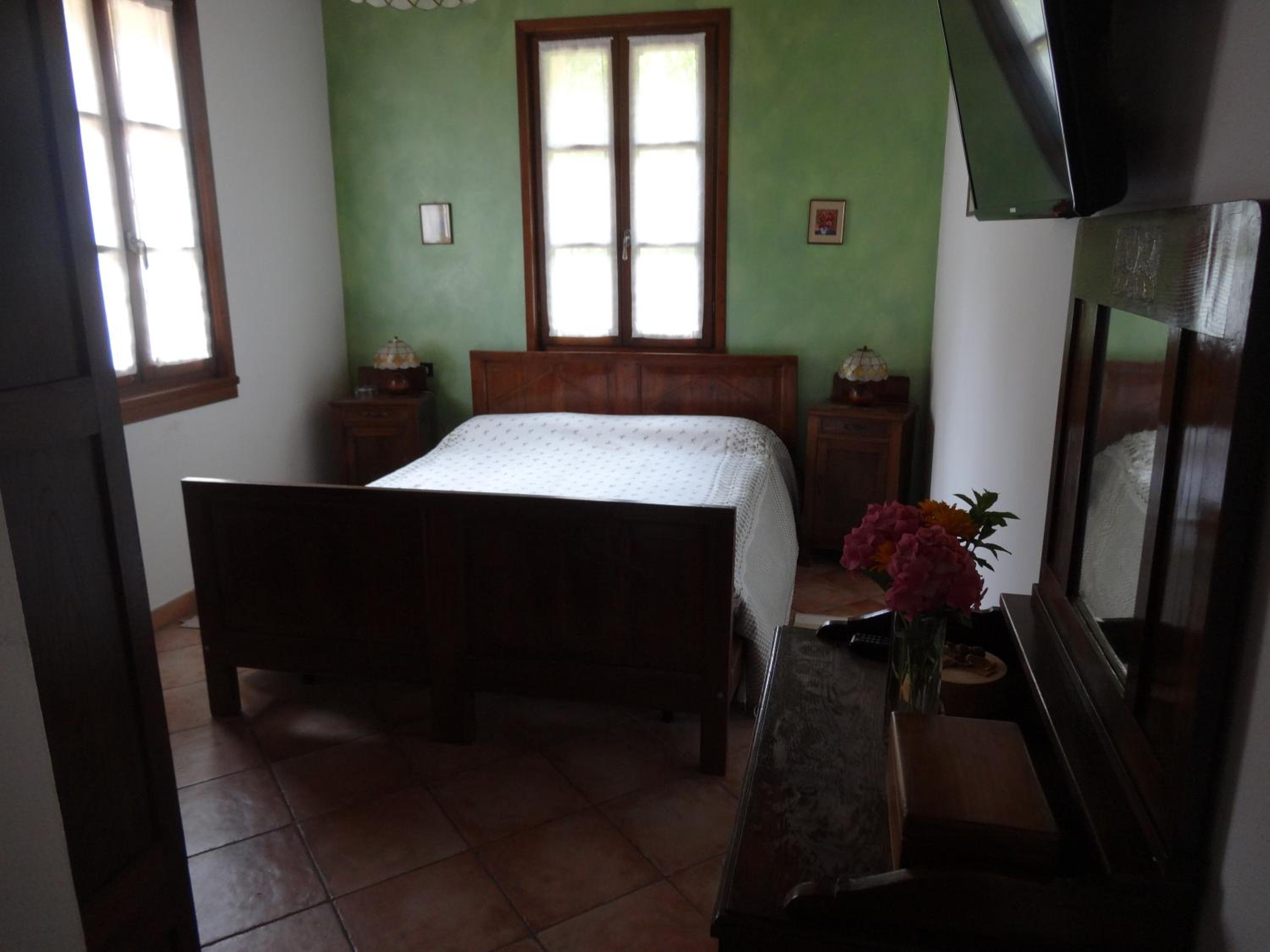 Large Double Room photo 2