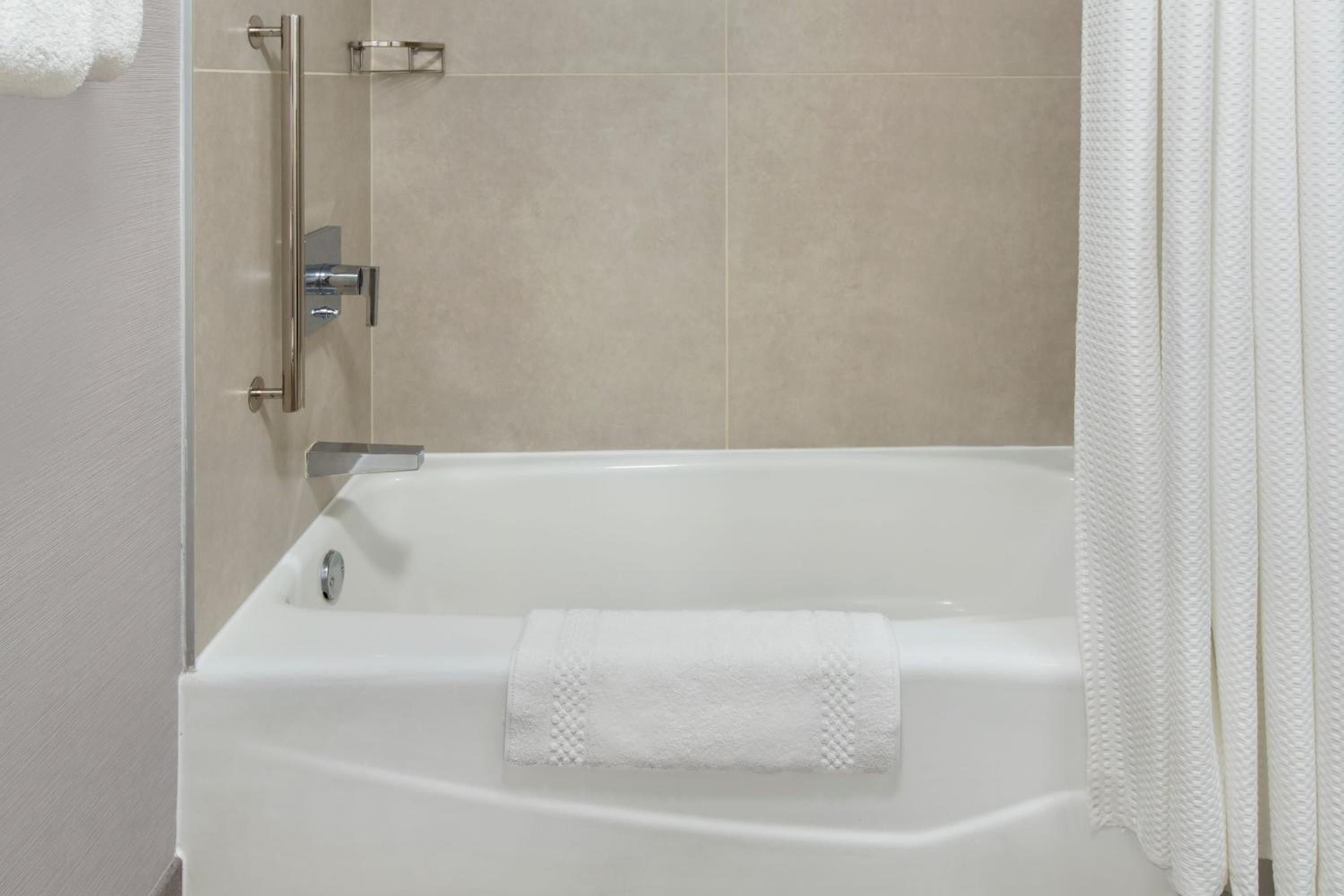 Double Room with Two Double Beds - Photo 5