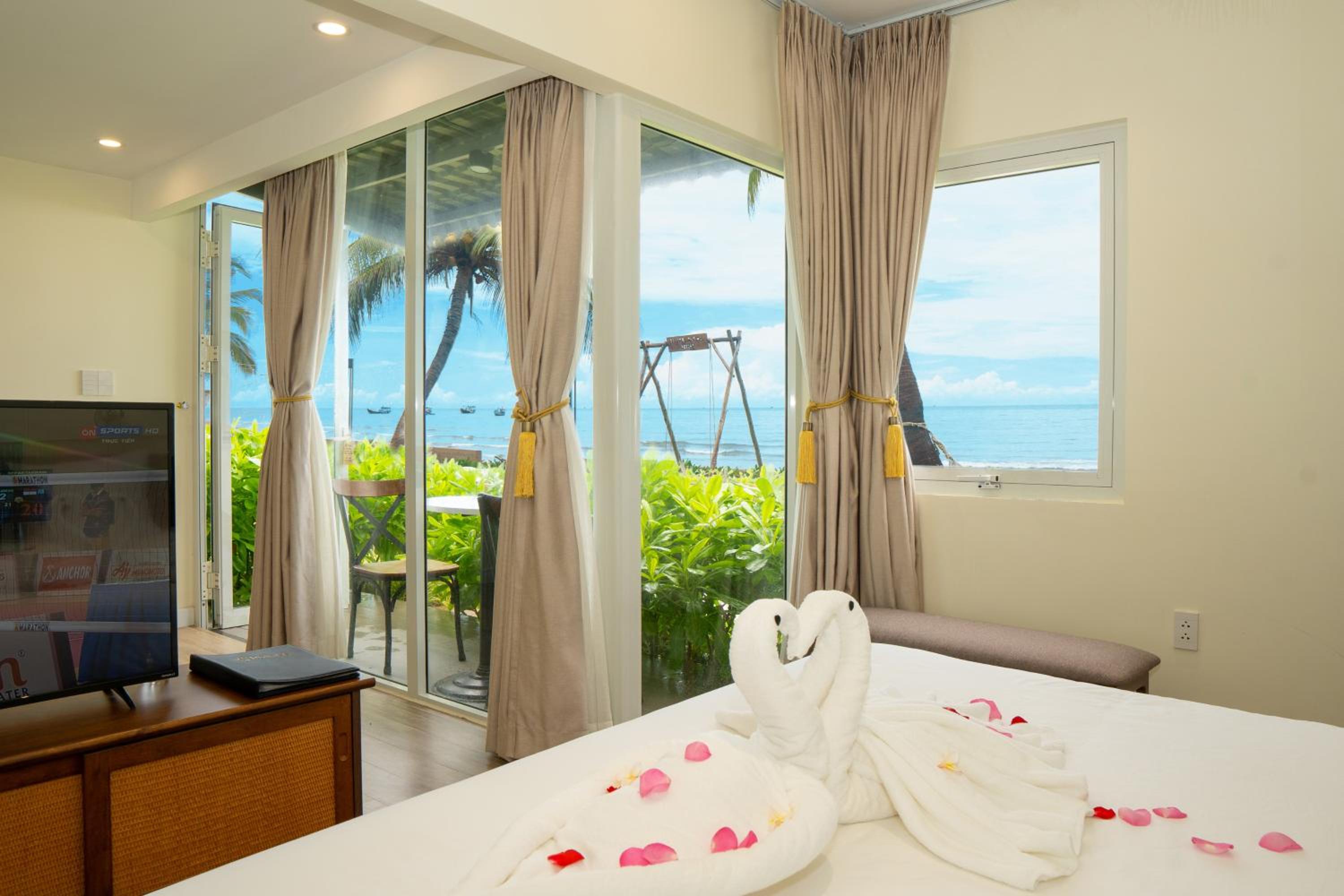 Deluxe Beach Front Double Room