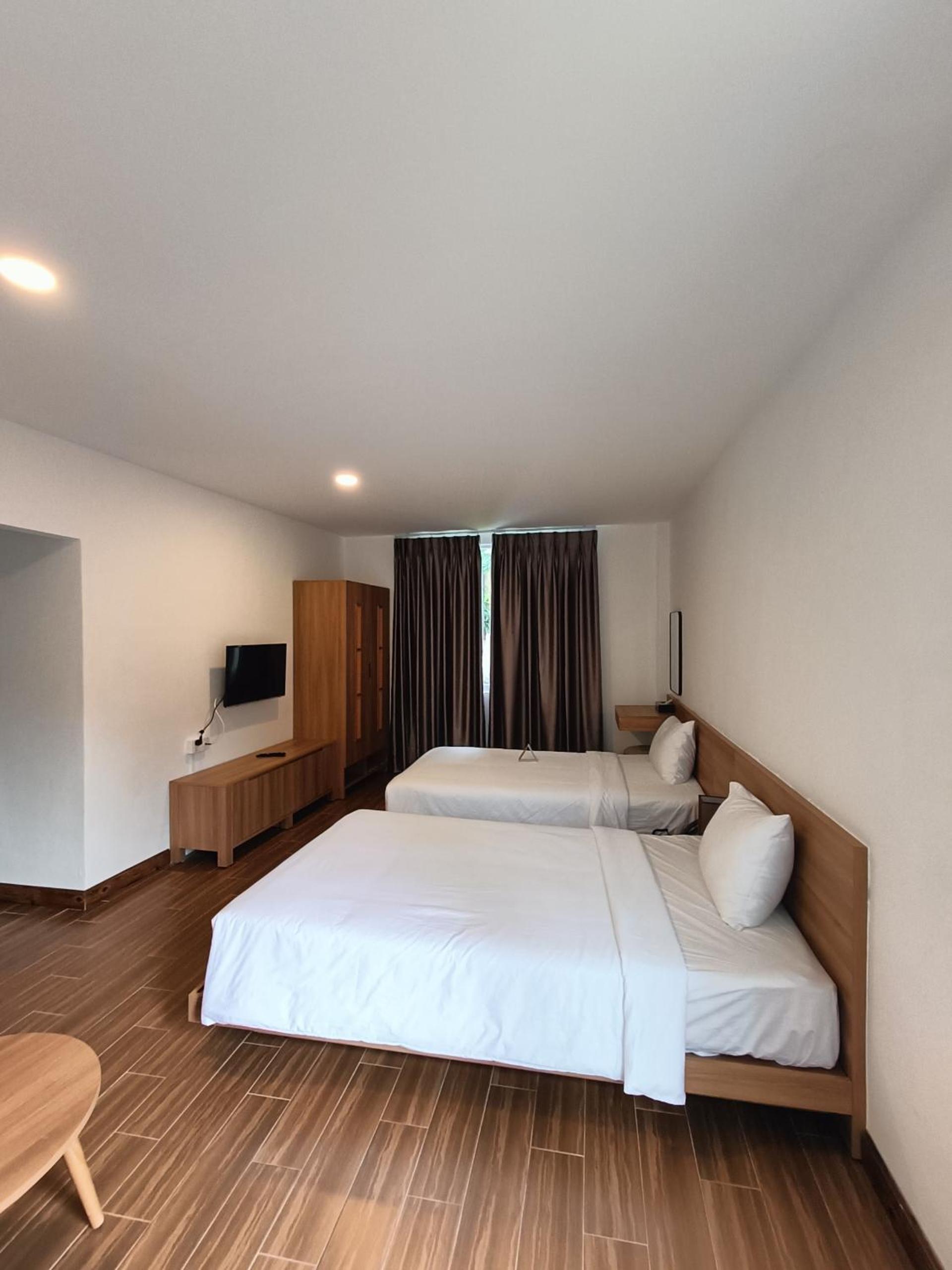 Standard Twin Room with Garden View
