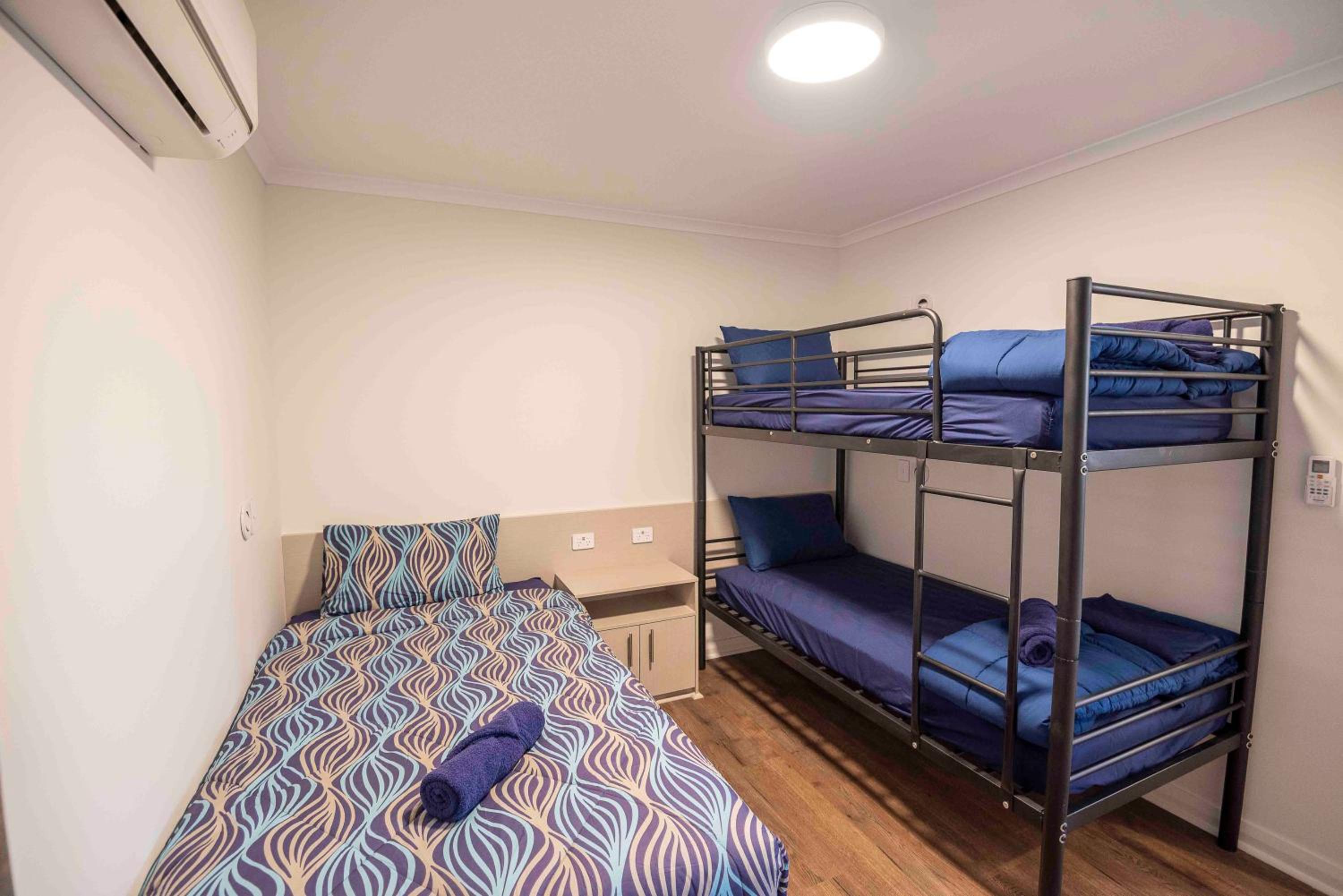 Two-Bedroom Chalet - Photo 9