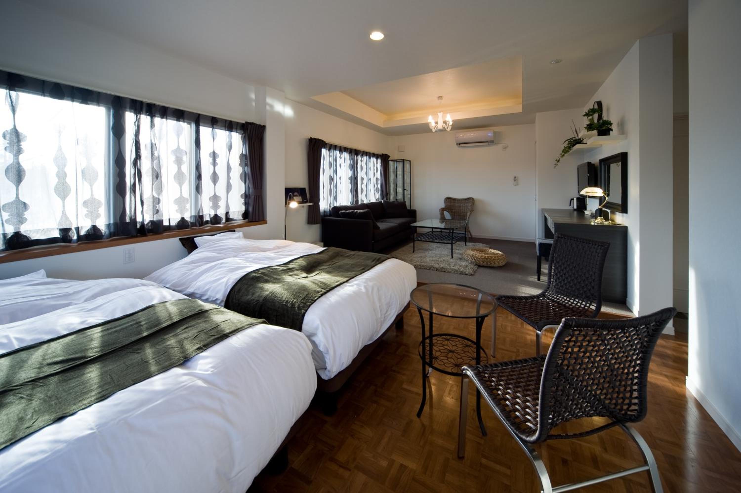 Deluxe Twin Room photo 3