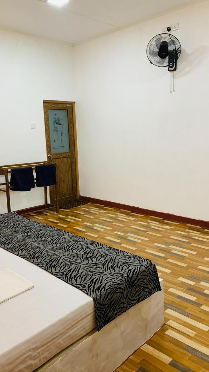 Standard Double Room with Fan photo 2