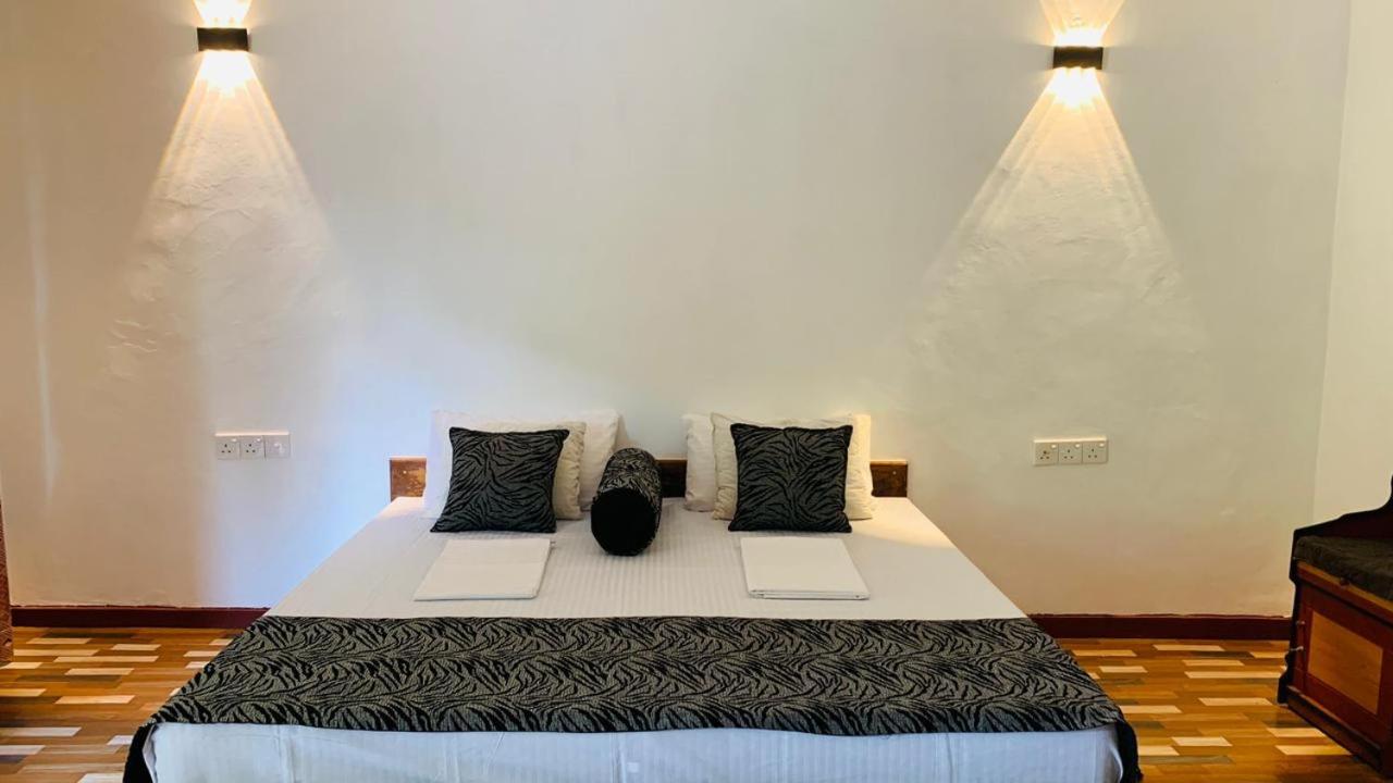 Standard Double Room with Fan photo 3