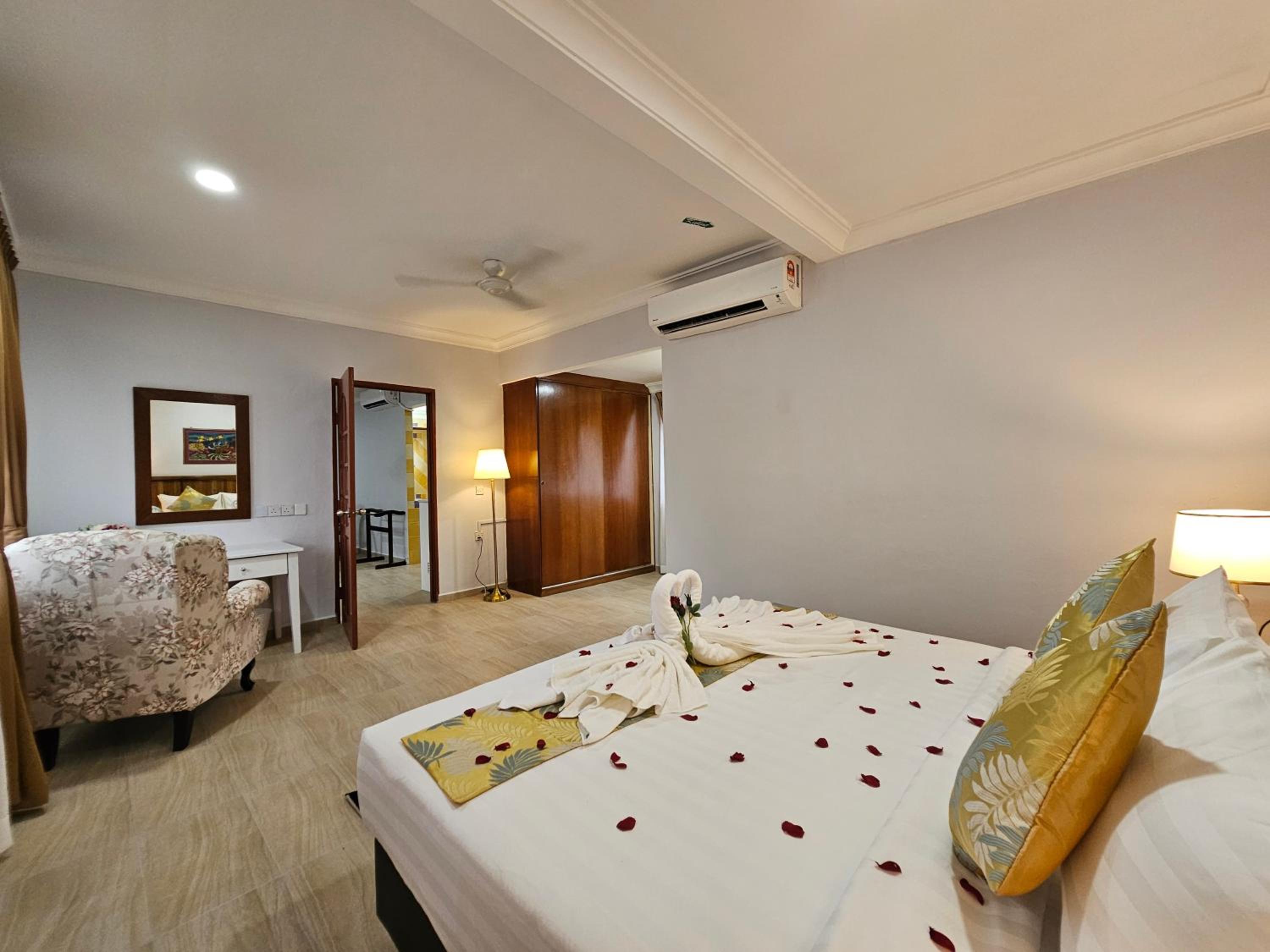 King Suite photo 2