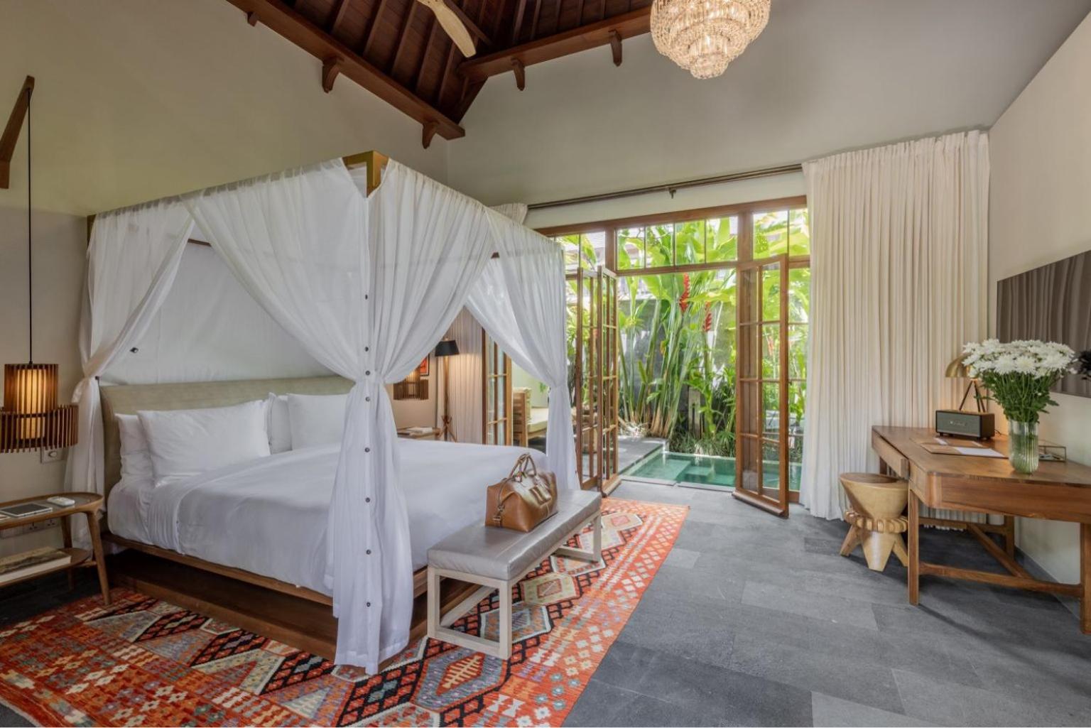 Pavilion Pool Suite  - Photo 1