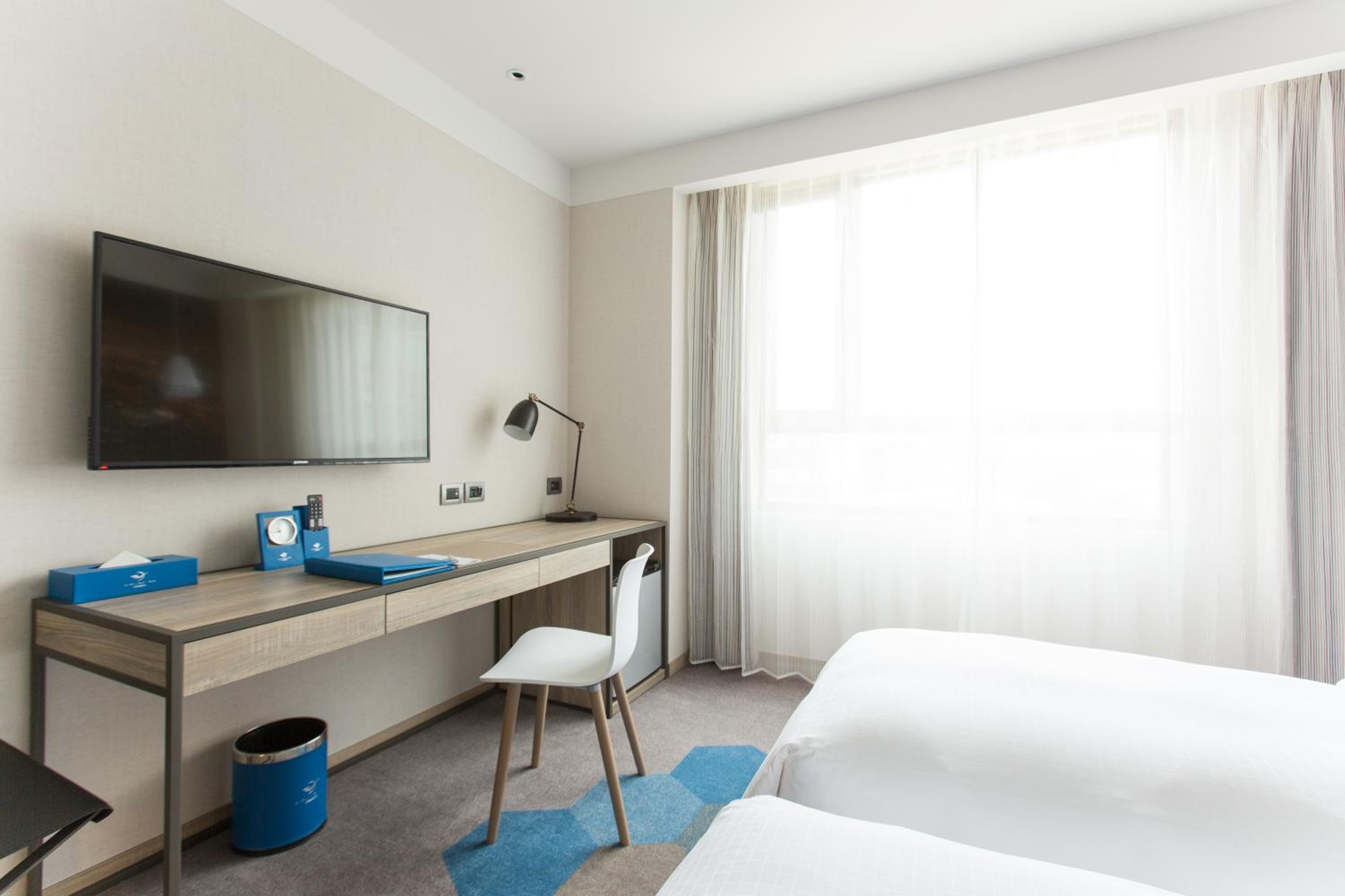 Deluxe Twin Room photo 3