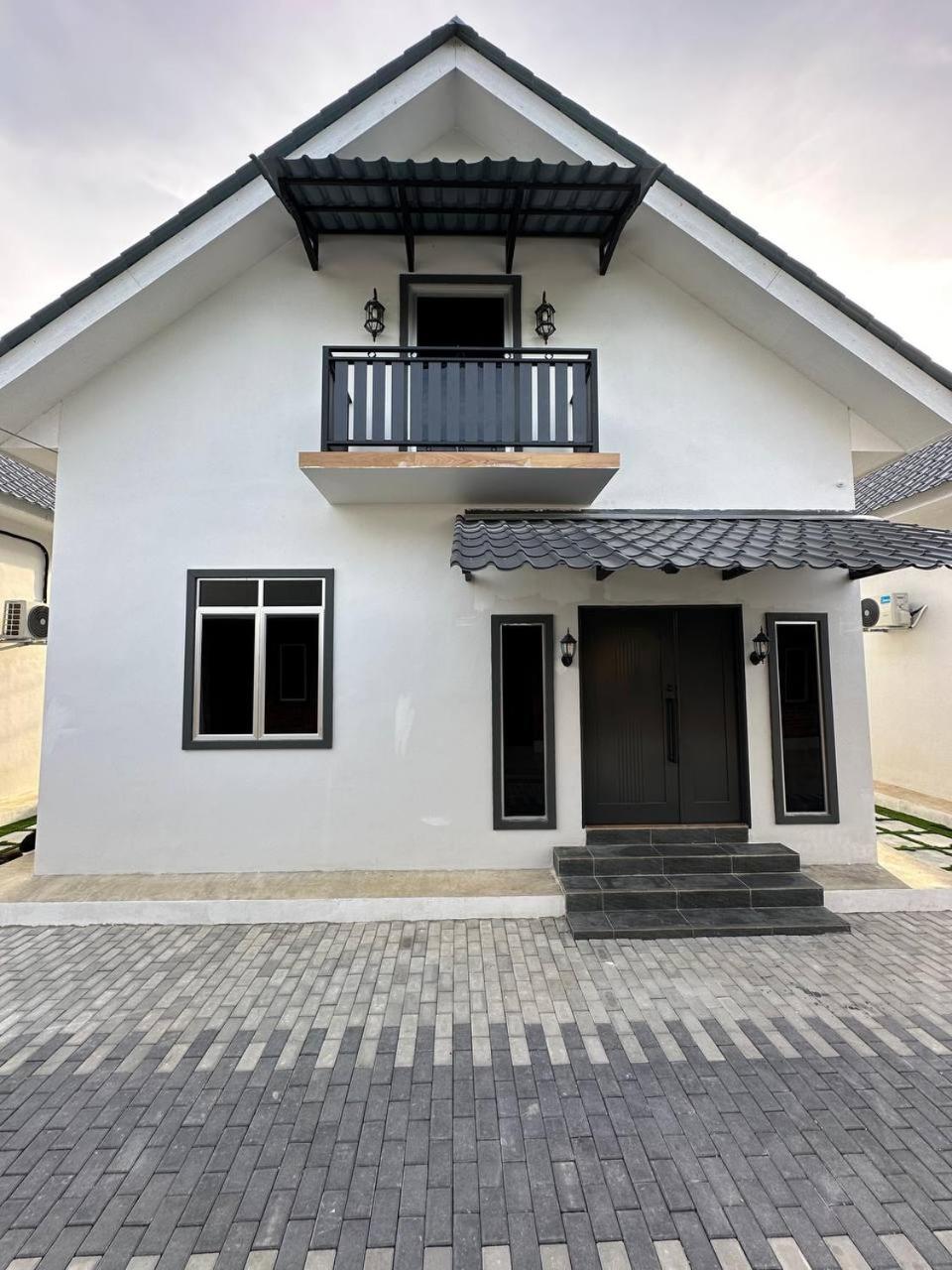 Family Bungalow photo 1