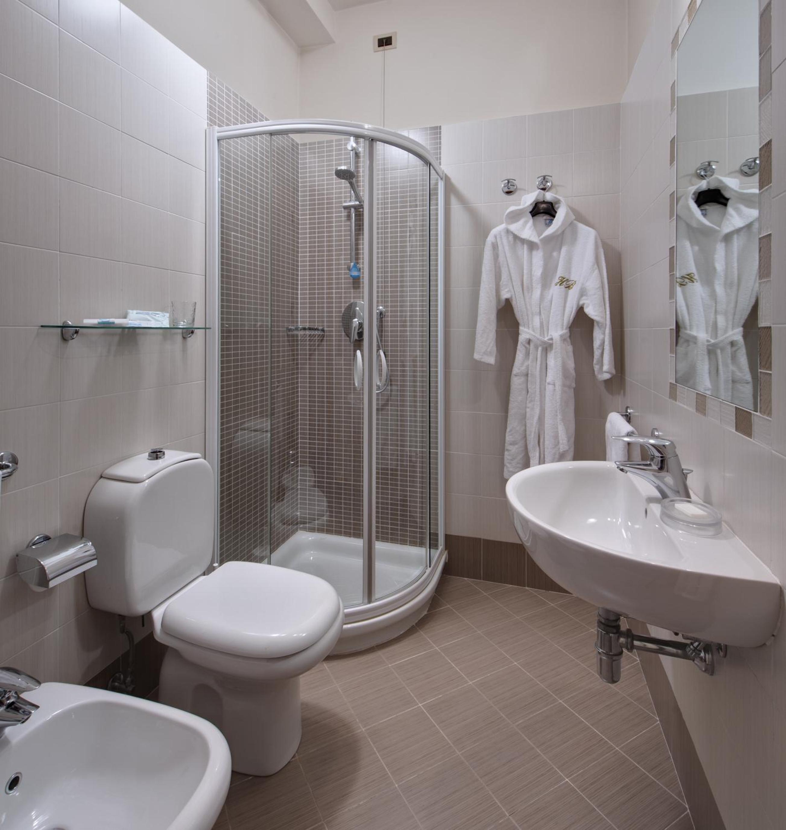 Single Room - Photo 2
