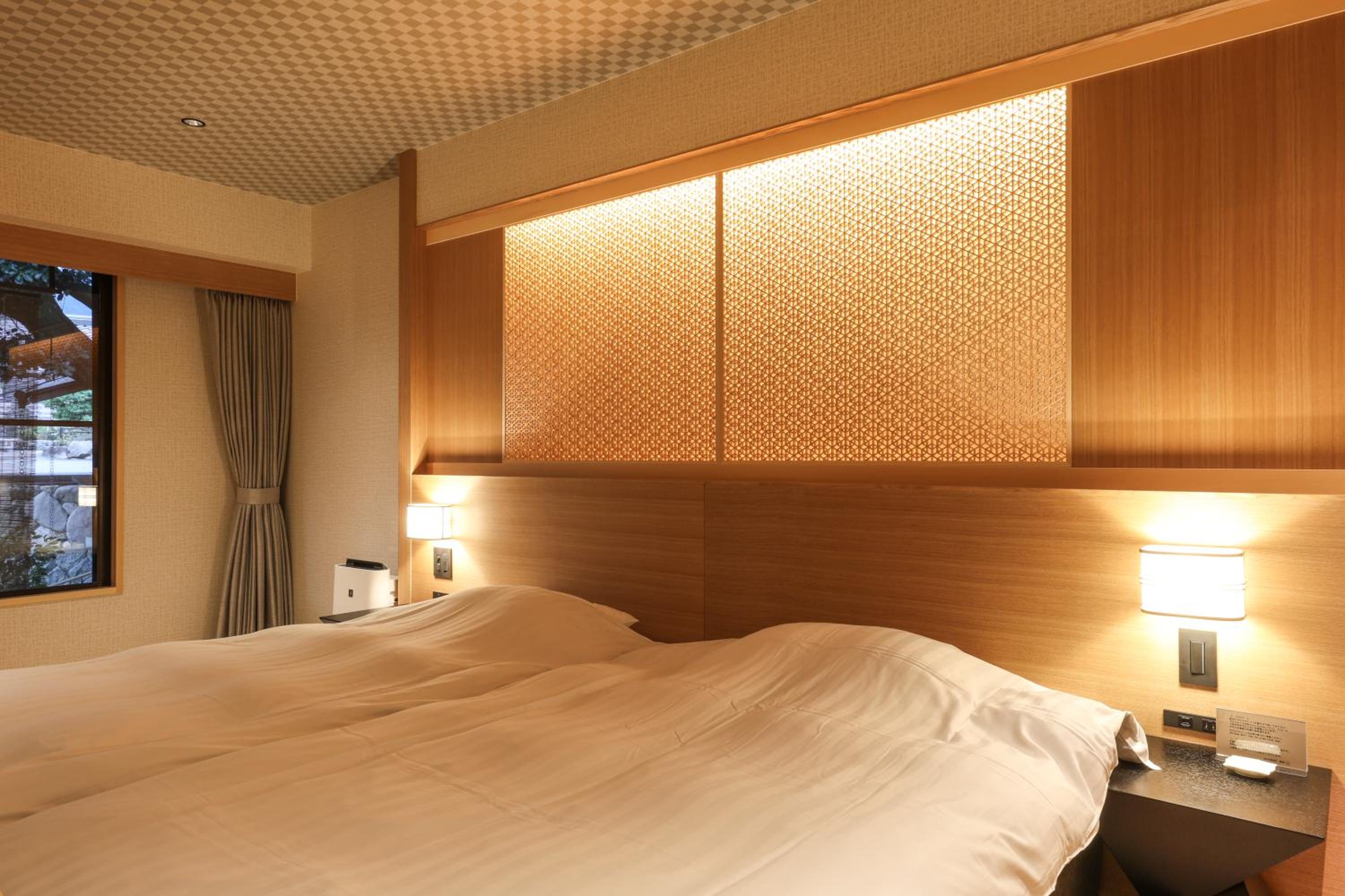 Twin Room - Photo 6