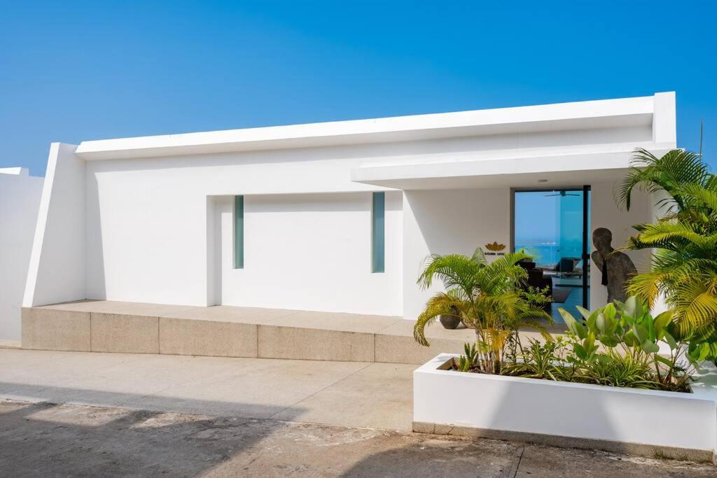 Villa with Sea View photo 3