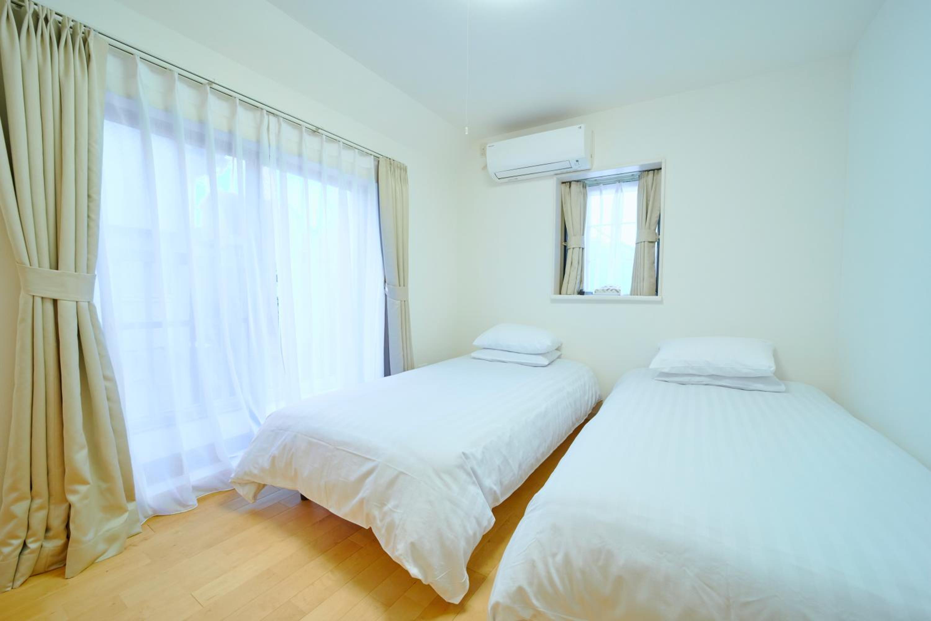 Three-Bedroom Villa photo 1
