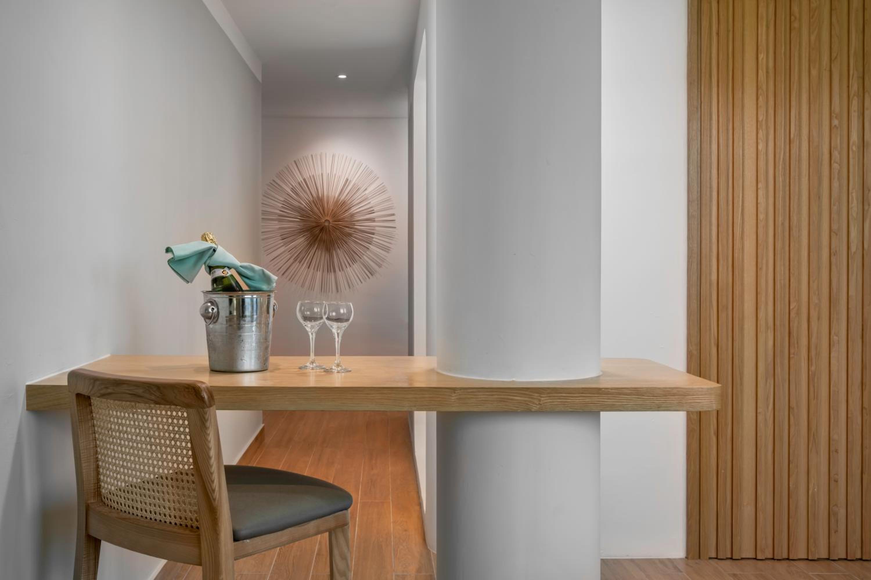 Junior Suite - Photo 7