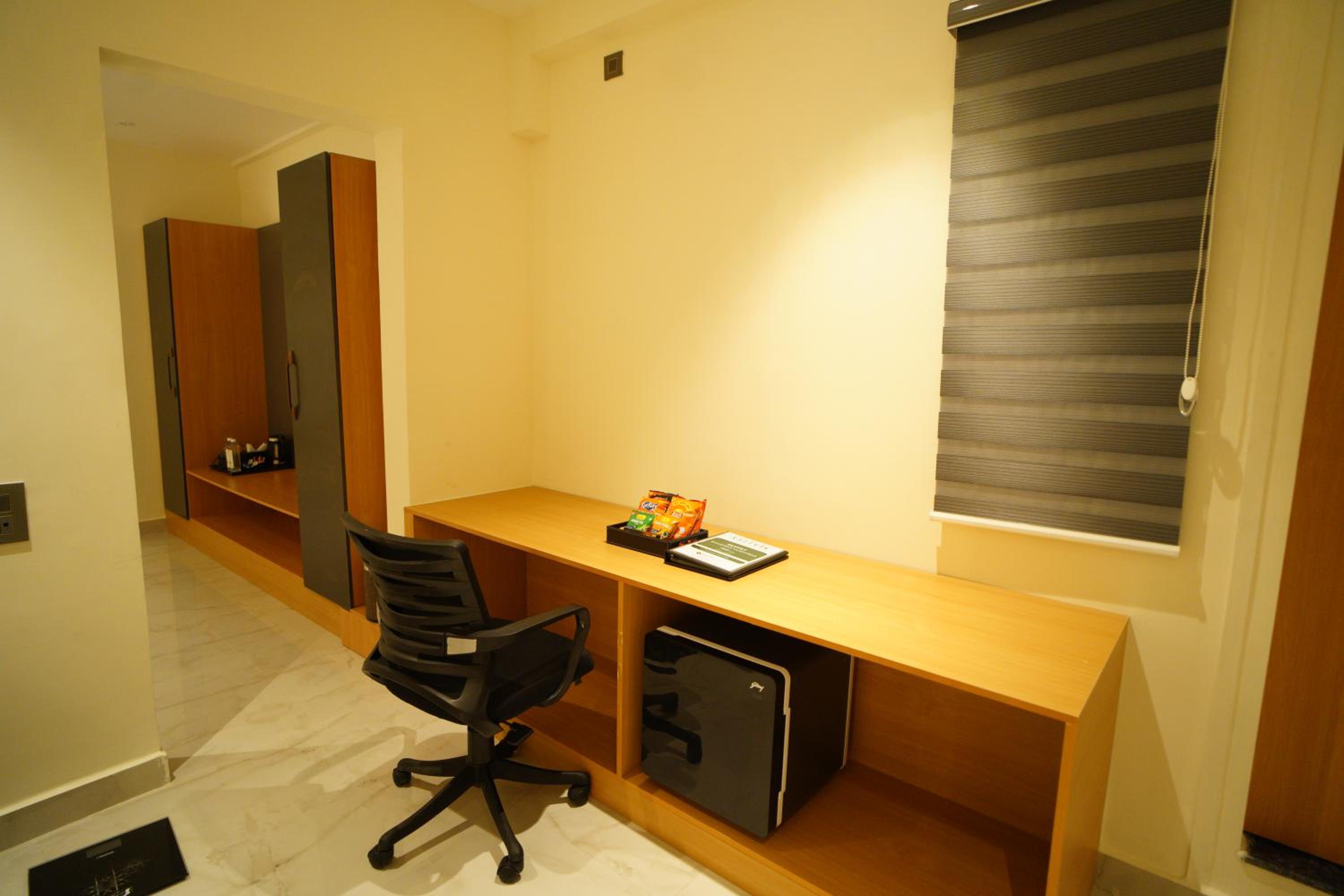Suite - Photo 1