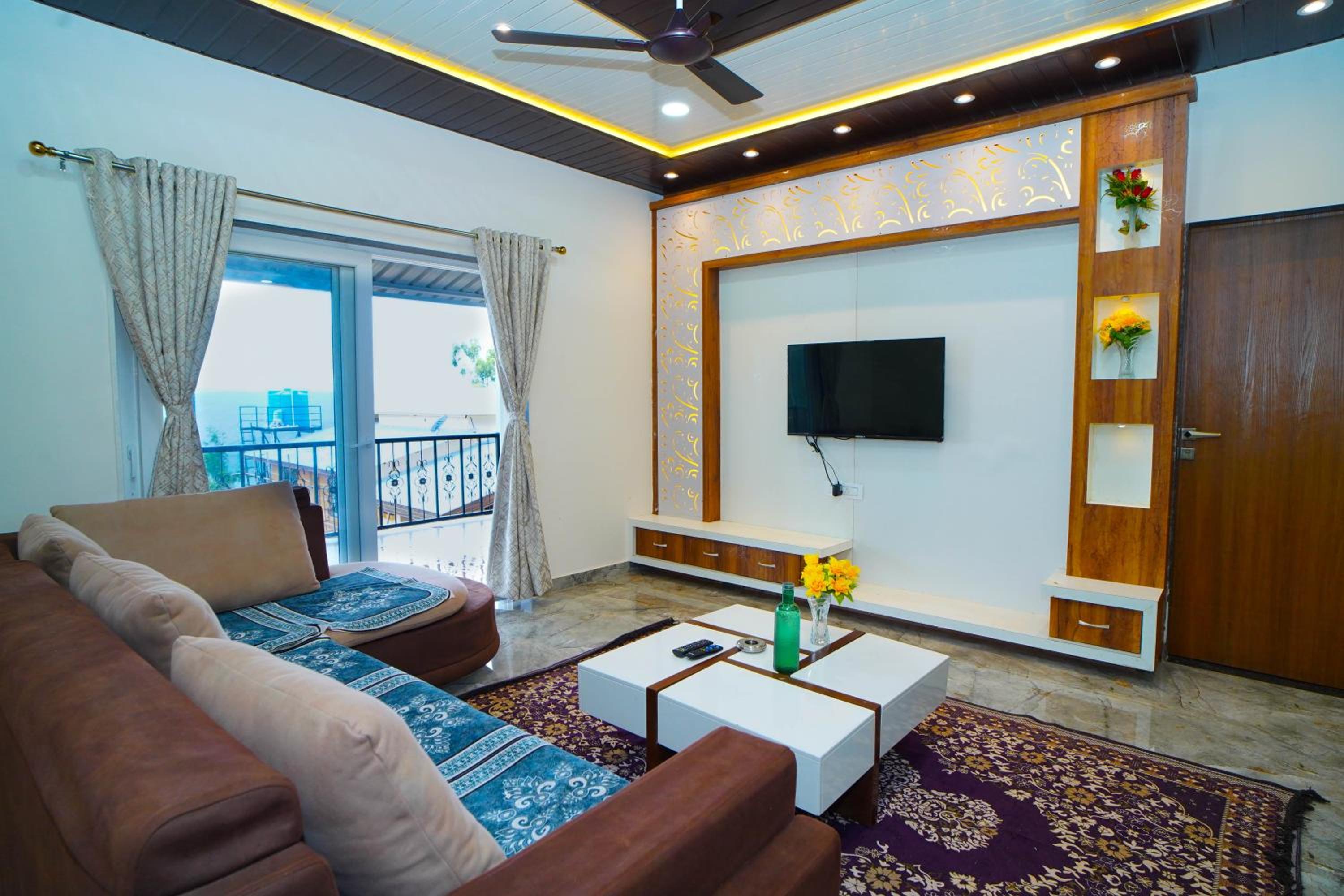 Villa photo 1