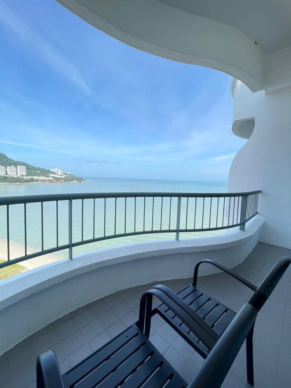 Deluxe Double Room with Sea View (Newly Renovated) - Photo 5