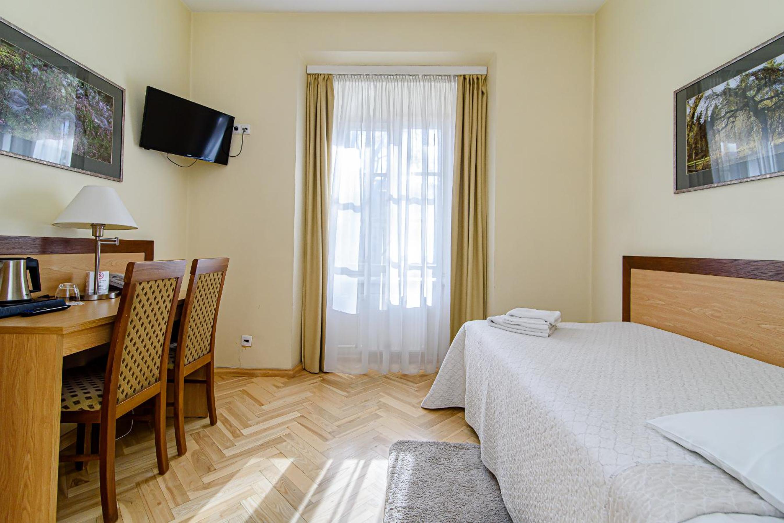Single Room photo 2