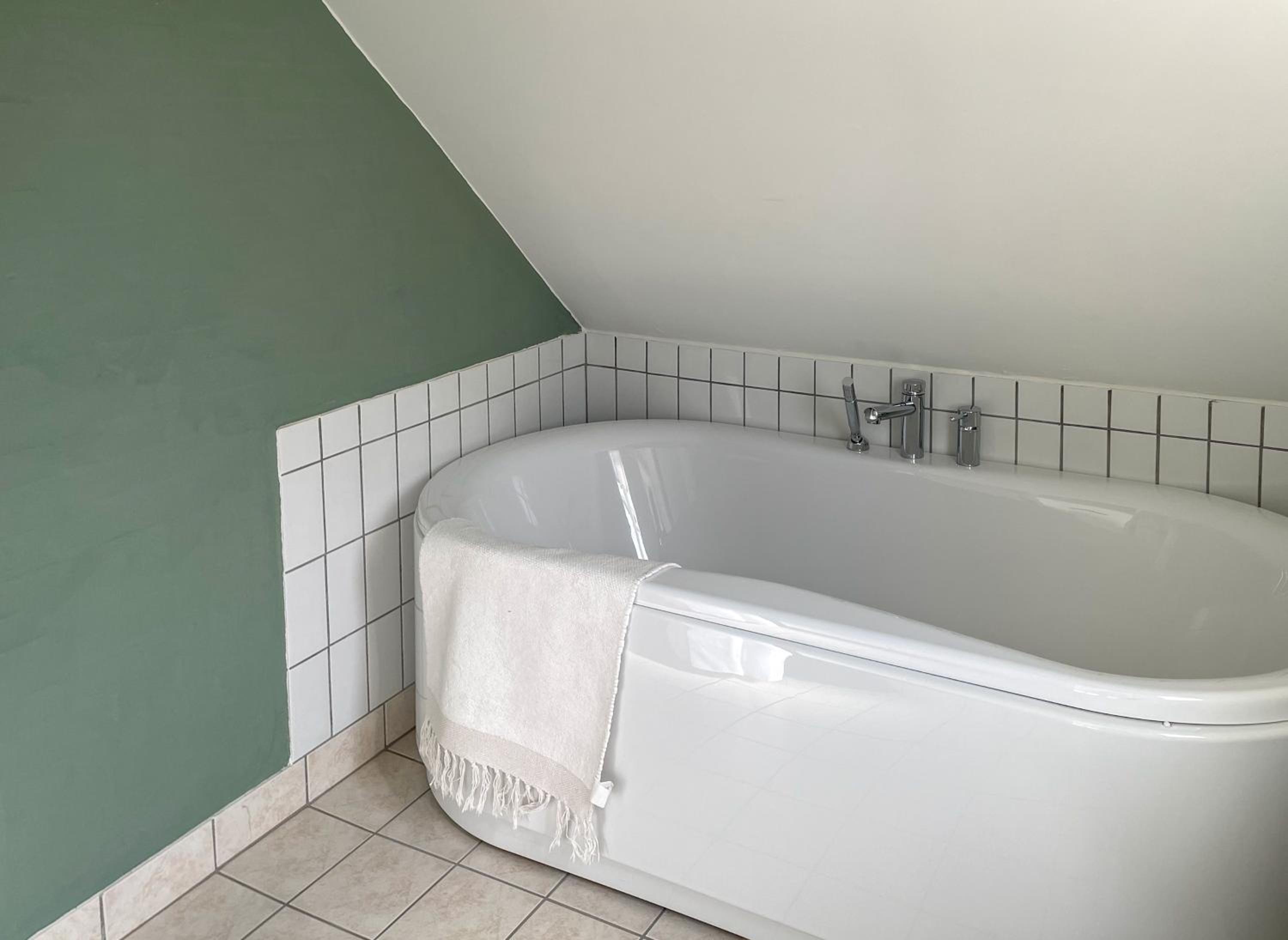 Deluxe Double Room with Bath photo 2