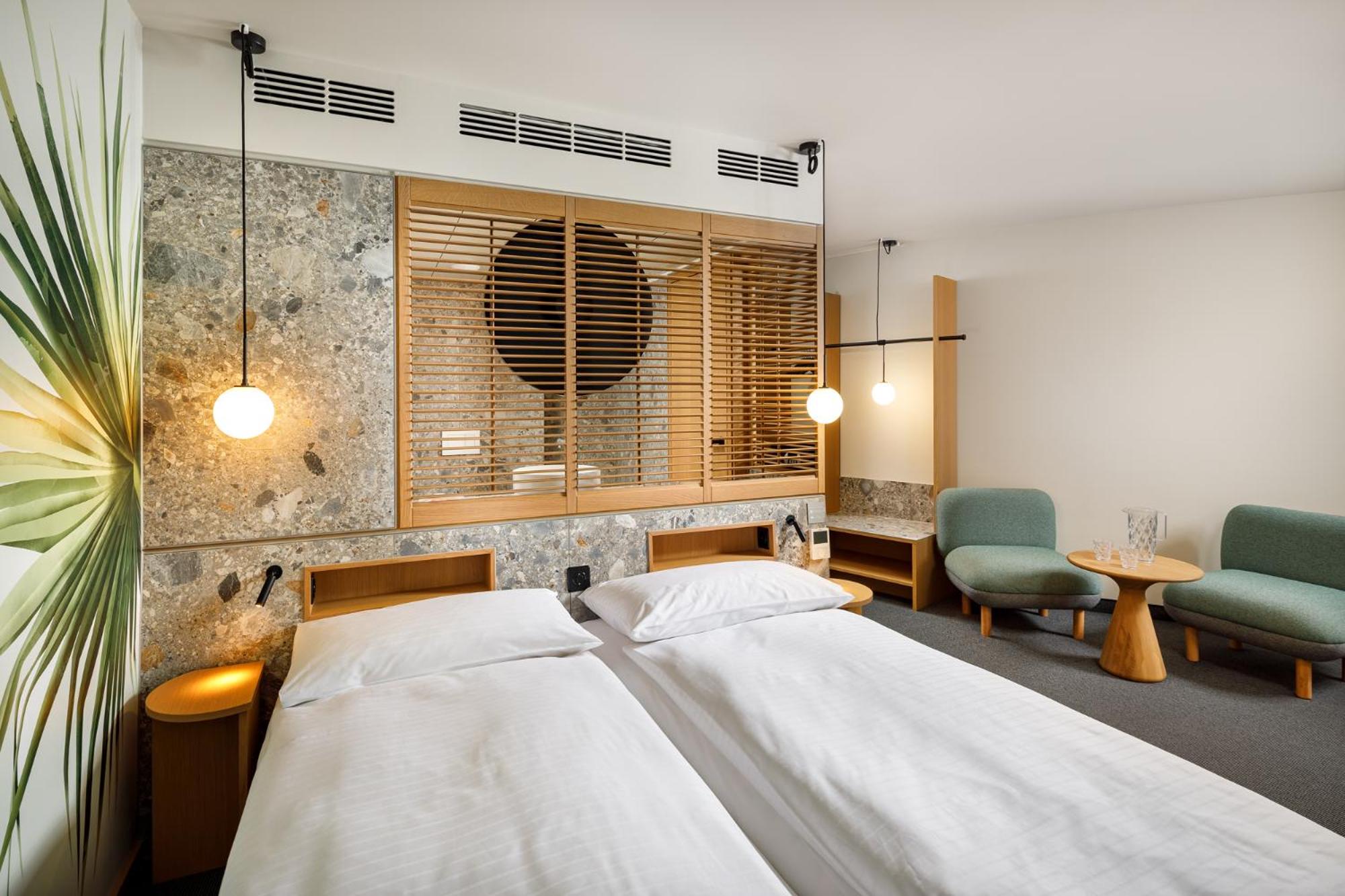 Double or Twin Room with Garden View photo 3